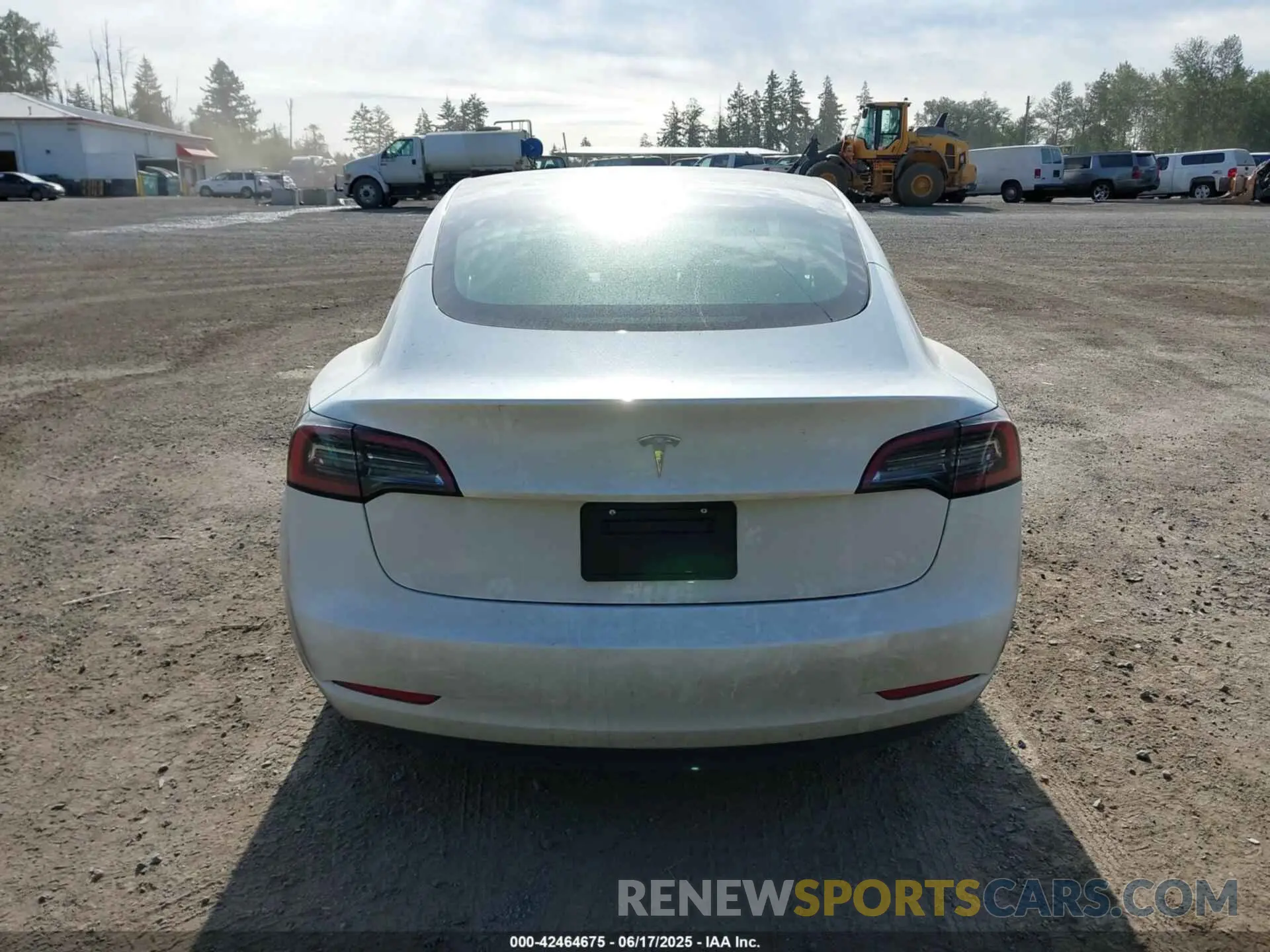 16 fotografías del automóvil dañado 5YJ3E1EAXPF609792 TESLA MODEL 3 2023