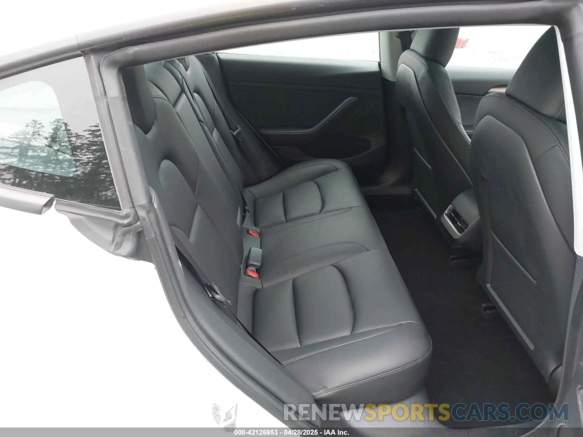 8 fotografías del automóvil dañado 5YJ3E1EAXPF611882 TESLA MODEL 3 2023