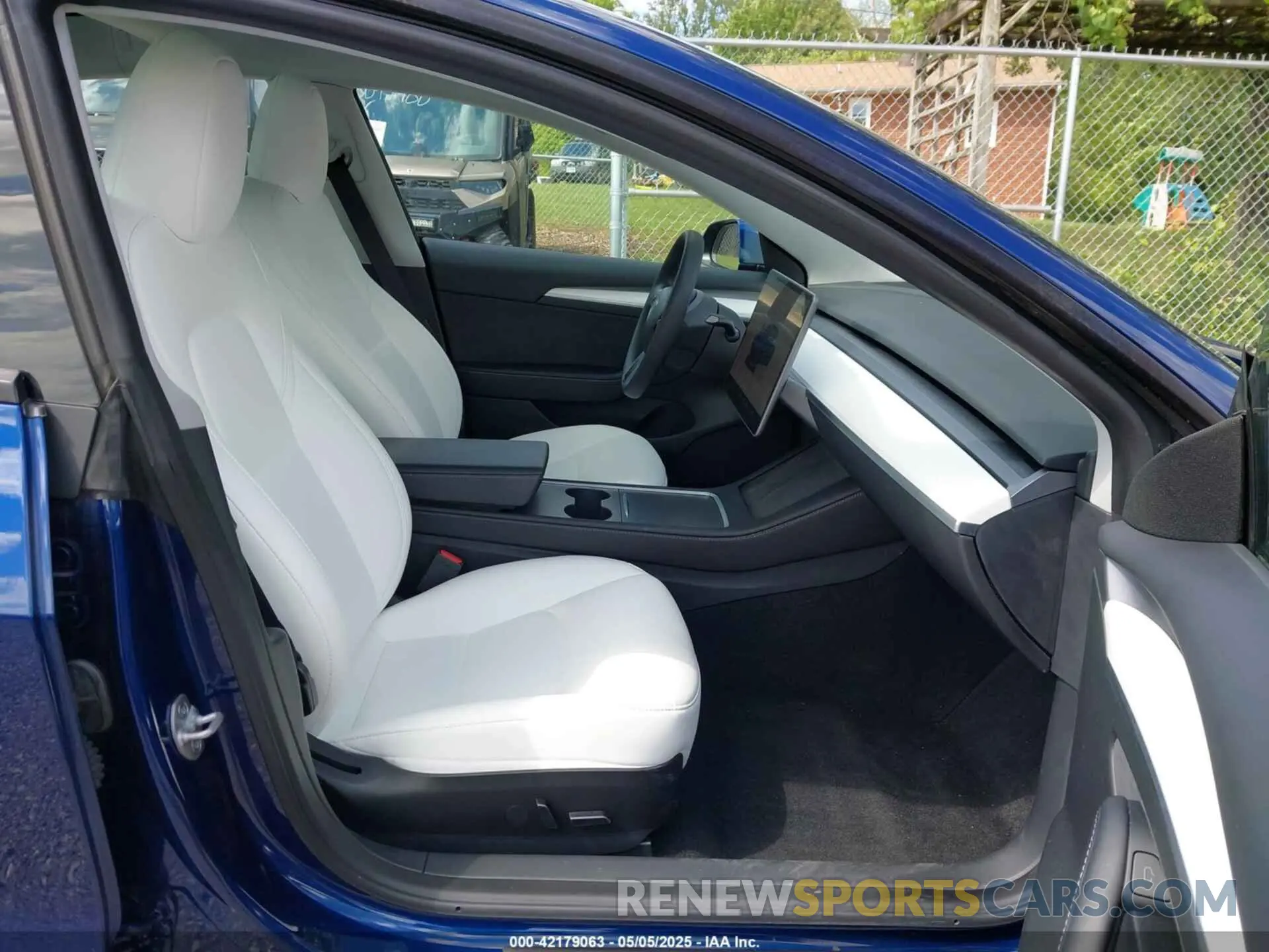 5 fotografías del automóvil dañado 5YJ3E1EAXPF620484 TESLA MODEL 3 2023