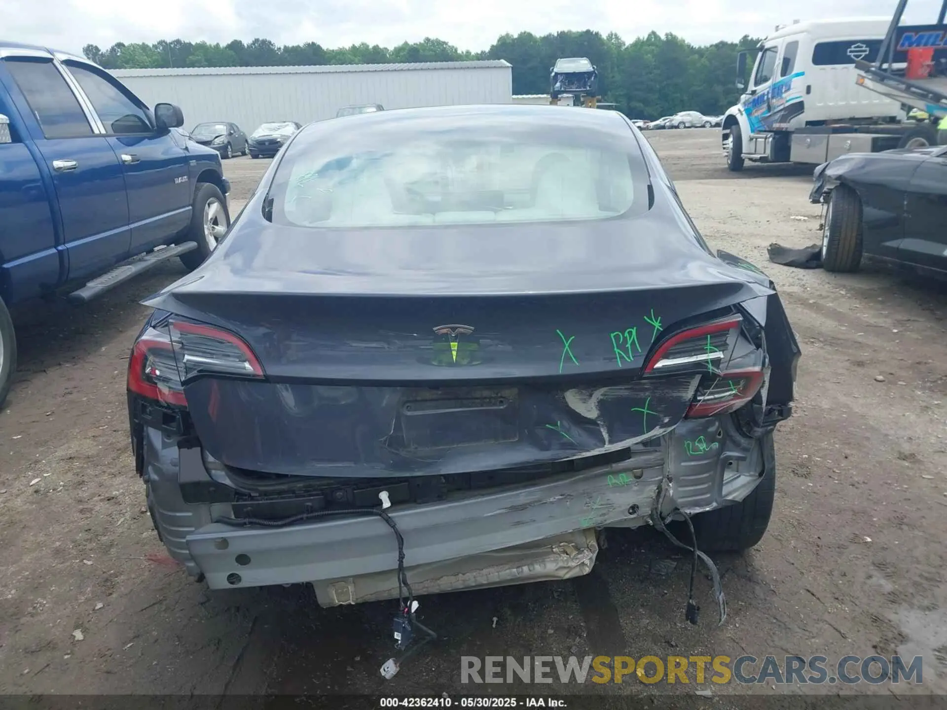 17 fotografías del automóvil dañado 5YJ3E1EAXPF628911 TESLA MODEL 3 2023