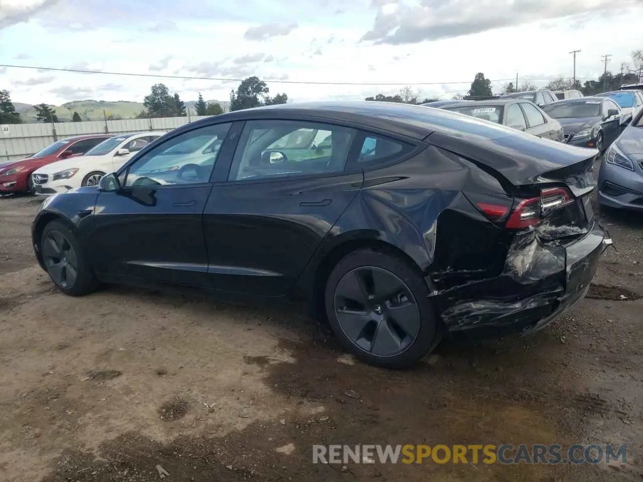 2 fotografías del automóvil dañado 5YJ3E1EAXPF647457 TESLA MODEL 3 2023