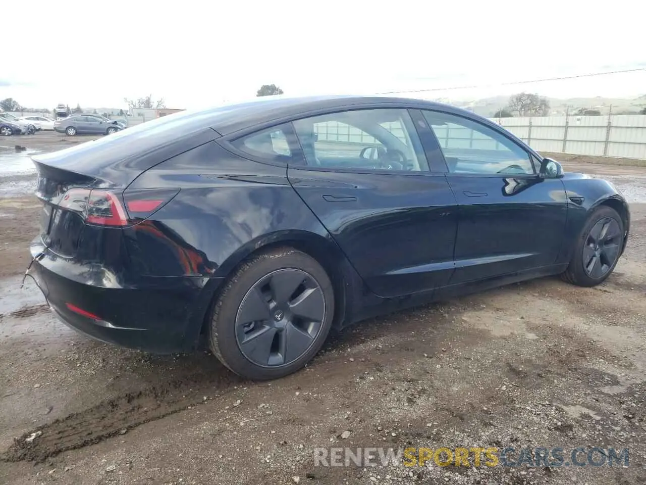 3 fotografías del automóvil dañado 5YJ3E1EAXPF647457 TESLA MODEL 3 2023