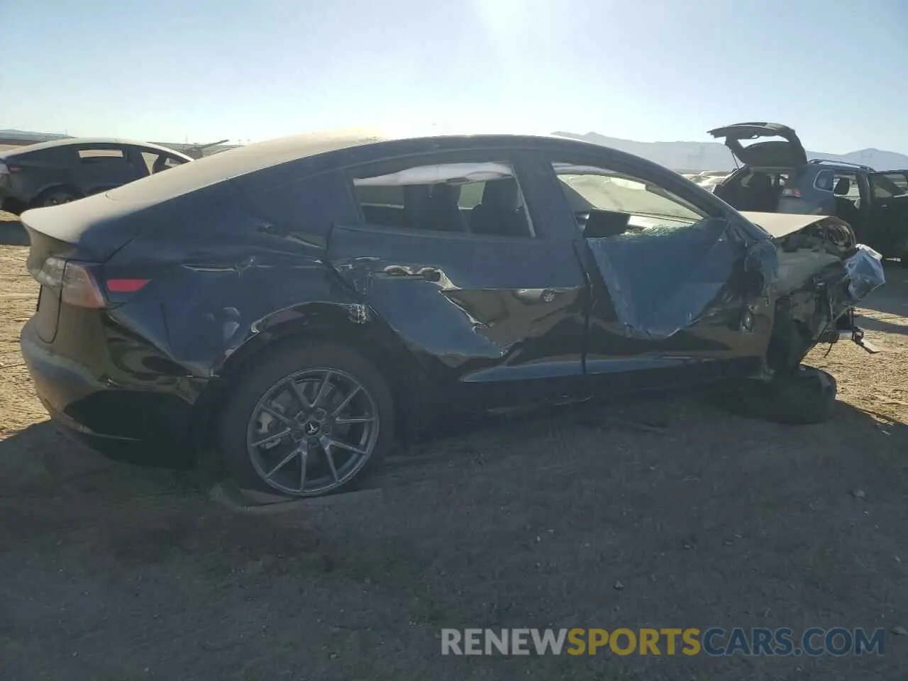 3 fotografías del automóvil dañado 5YJ3E1EAXPF648110 TESLA MODEL 3 2023