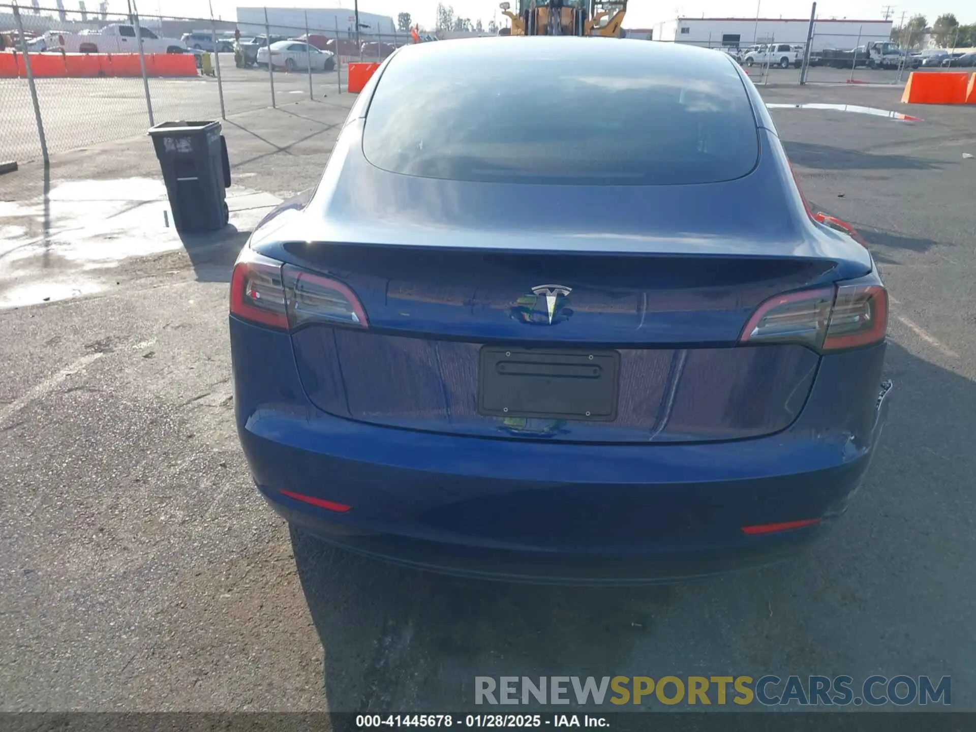 16 fotografías del automóvil dañado 5YJ3E1EAXPF648270 TESLA MODEL 3 2023