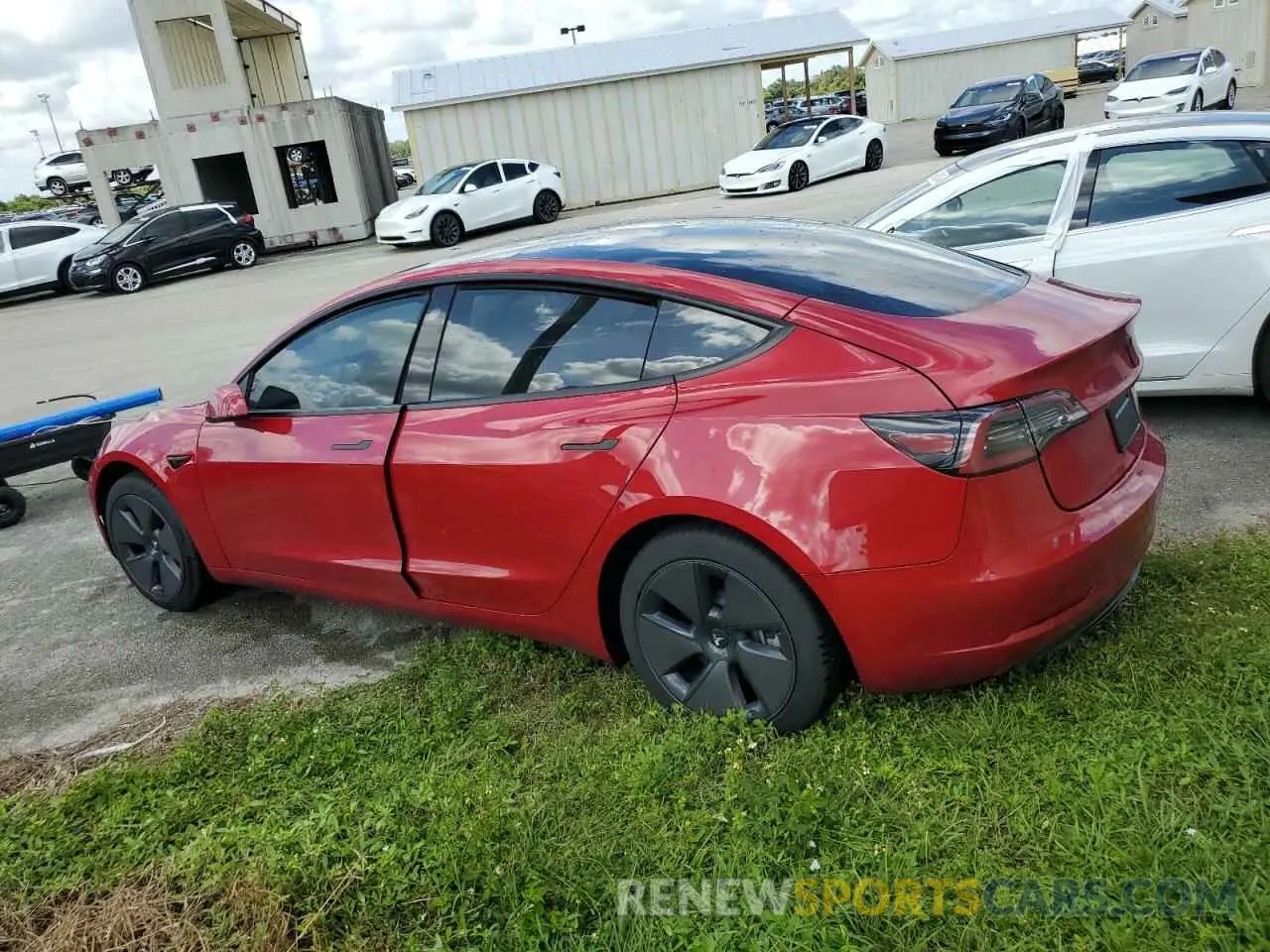 2 fotografías del automóvil dañado 5YJ3E1EAXPF677929 TESLA MODEL 3 2023