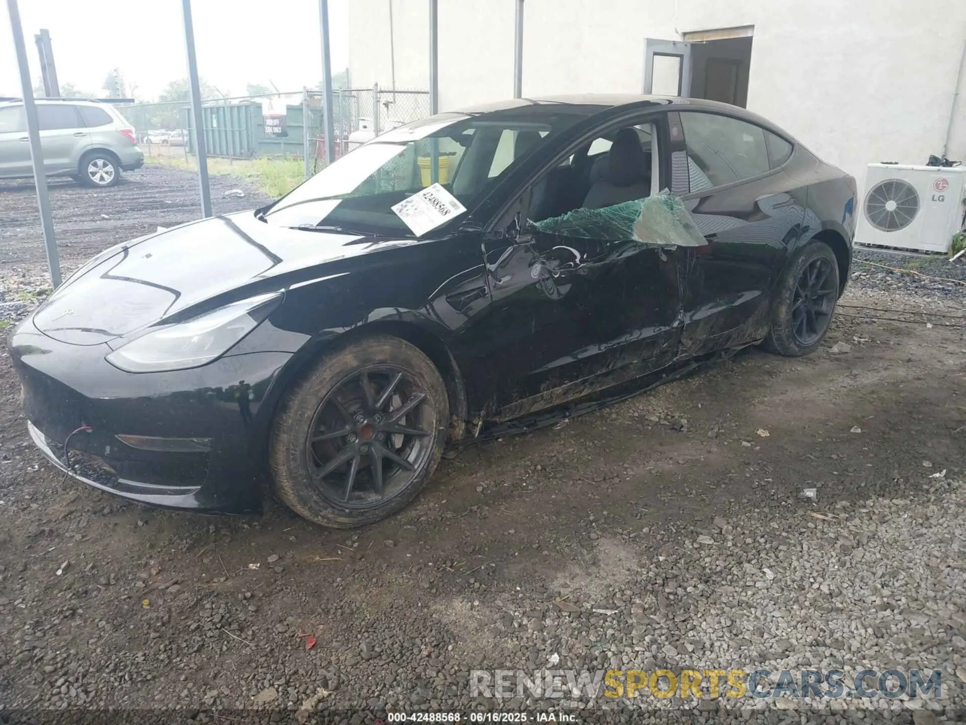 2 fotografías del automóvil dañado 5YJ3E1EAXPF678417 TESLA MODEL 3 2023