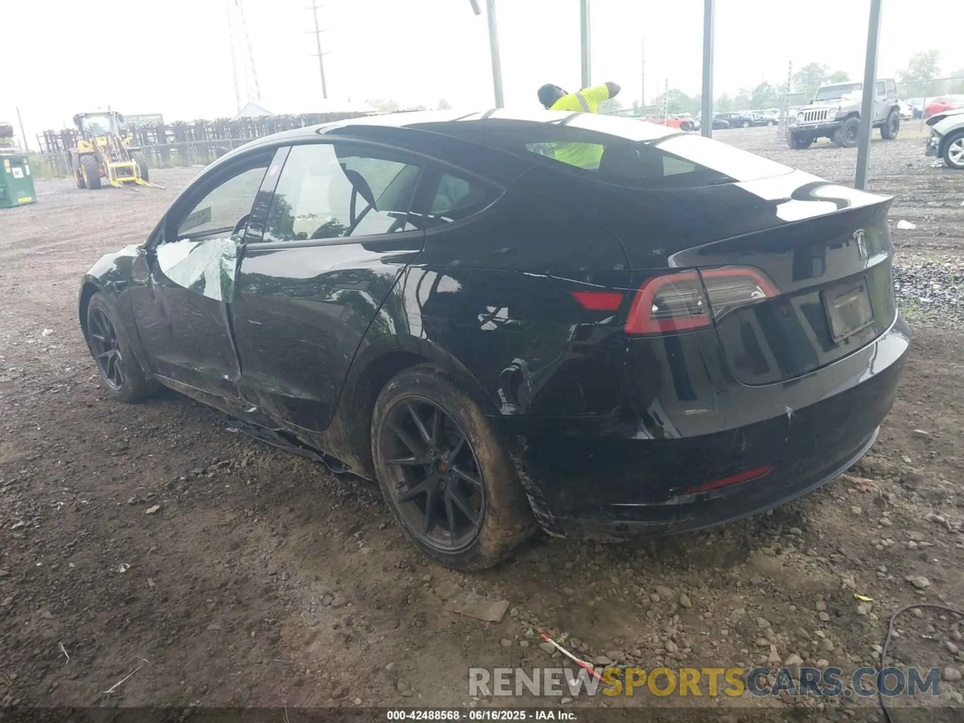 3 fotografías del automóvil dañado 5YJ3E1EAXPF678417 TESLA MODEL 3 2023