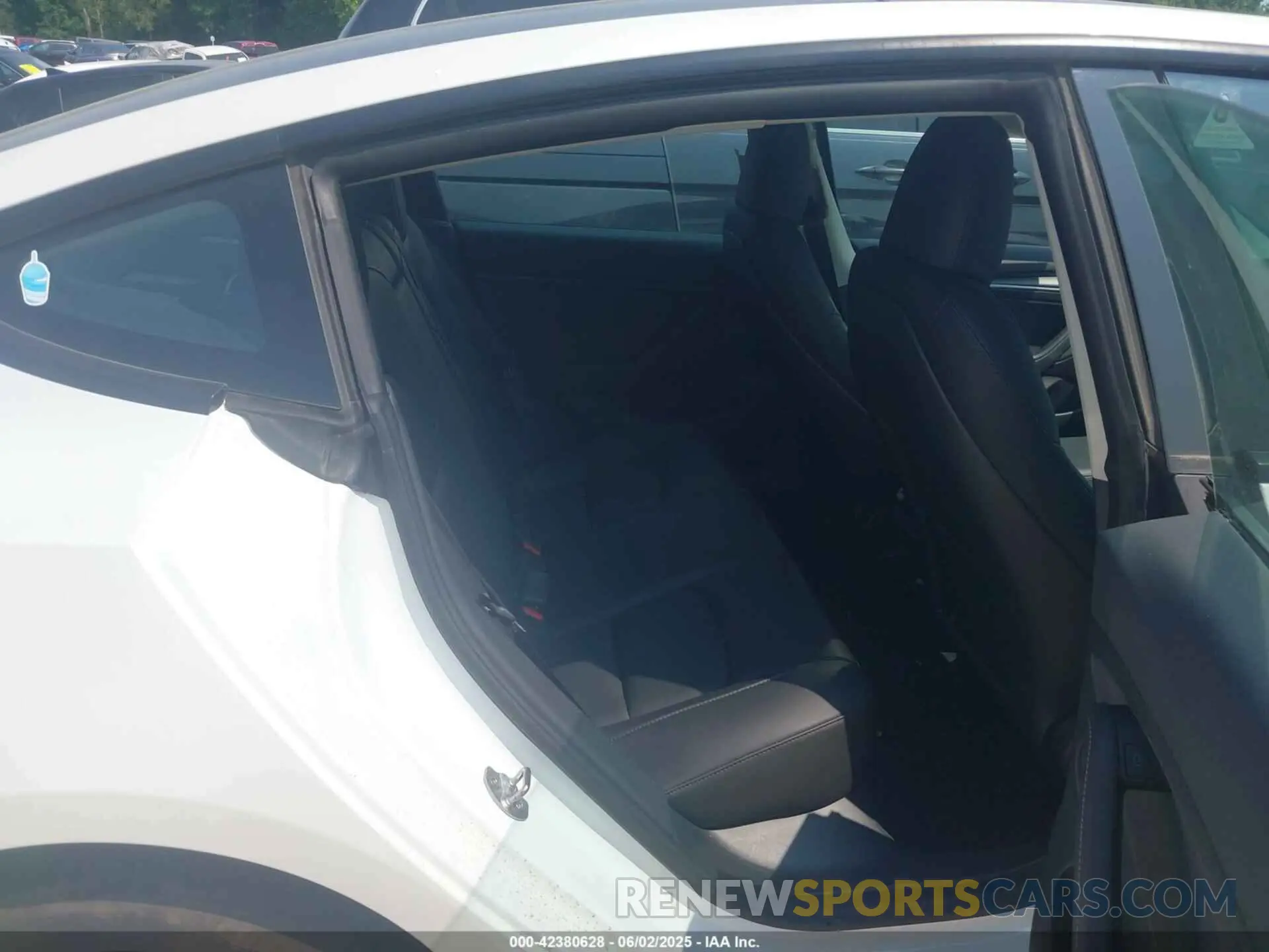 8 fotografías del automóvil dañado 5YJ3E1EAXPF686095 TESLA MODEL 3 2023
