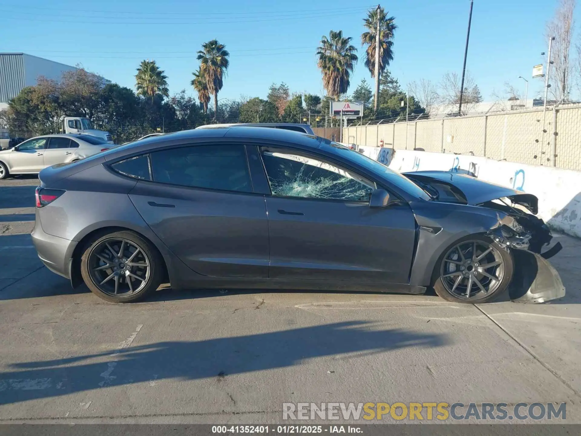 12 fotografías del automóvil dañado 5YJ3E1EAXPF707026 TESLA MODEL 3 2023