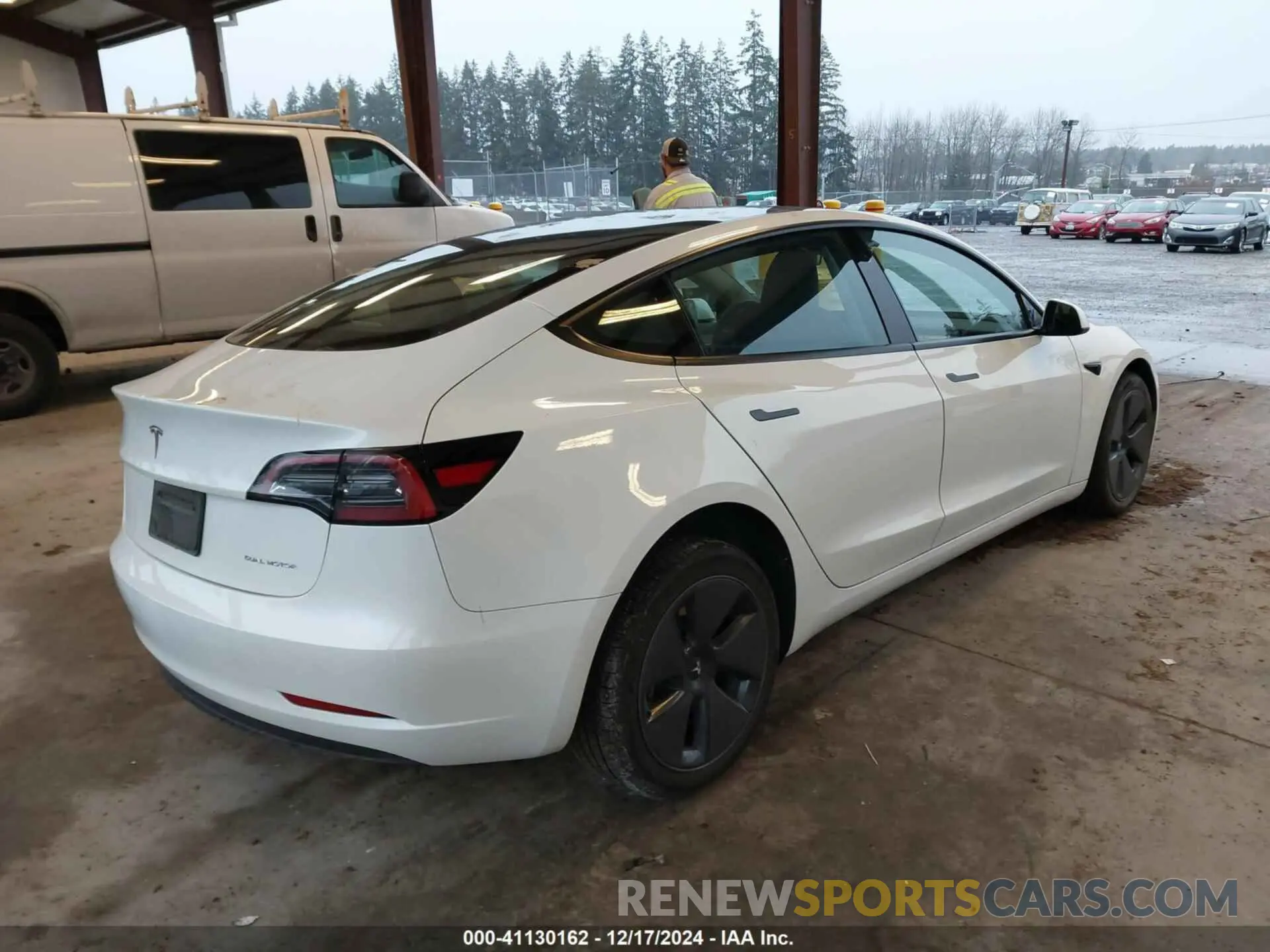 4 fotografías del automóvil dañado 5YJ3E1EB0PF604464 TESLA MODEL 3 2023