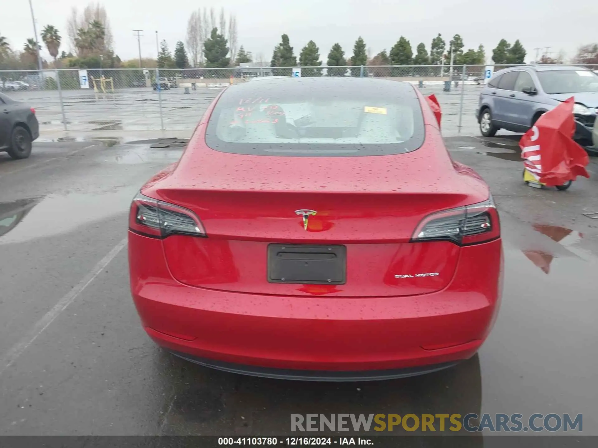 16 fotografías del automóvil dañado 5YJ3E1EB0PF656970 TESLA MODEL 3 2023