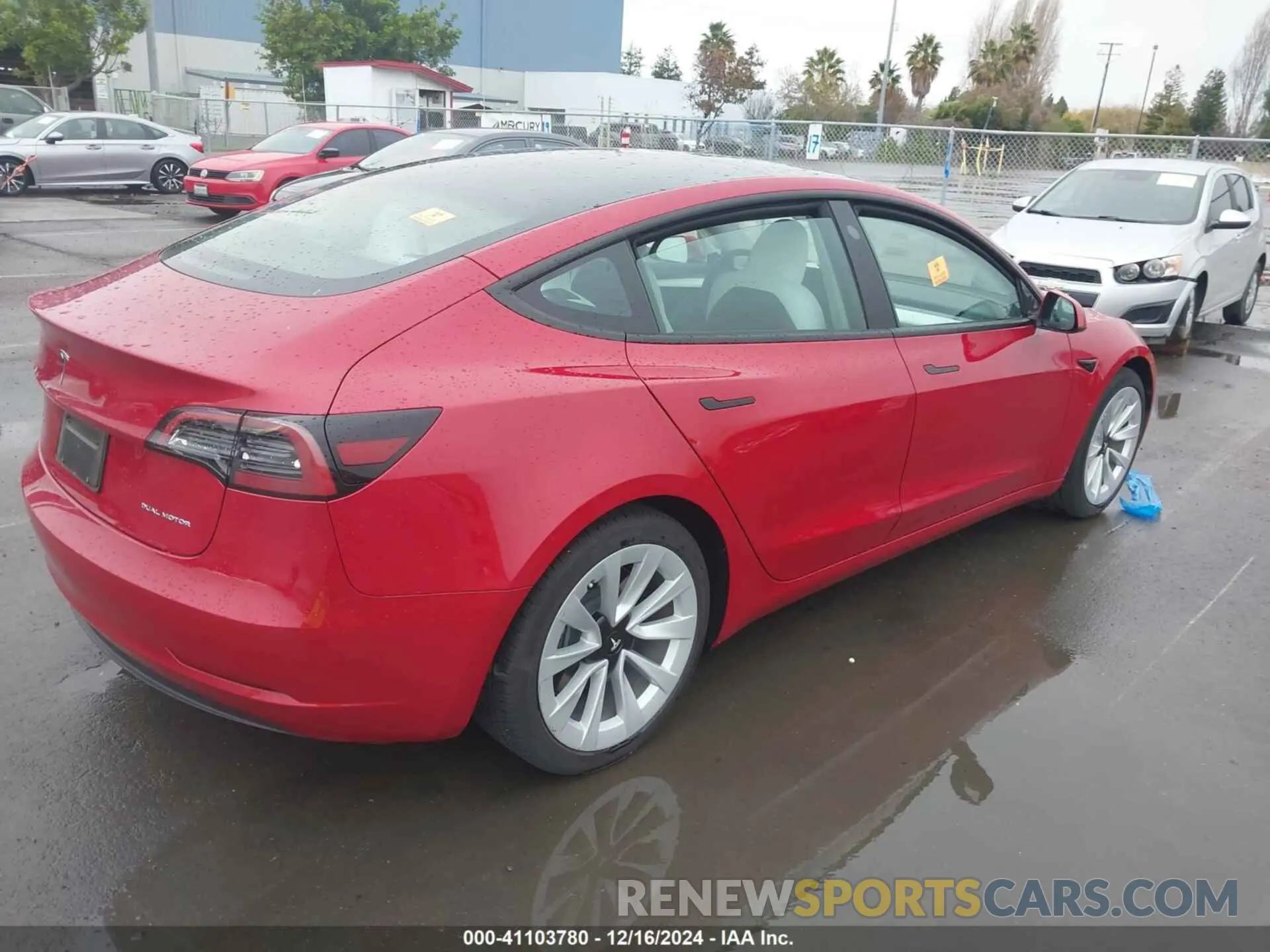 4 fotografías del automóvil dañado 5YJ3E1EB0PF656970 TESLA MODEL 3 2023