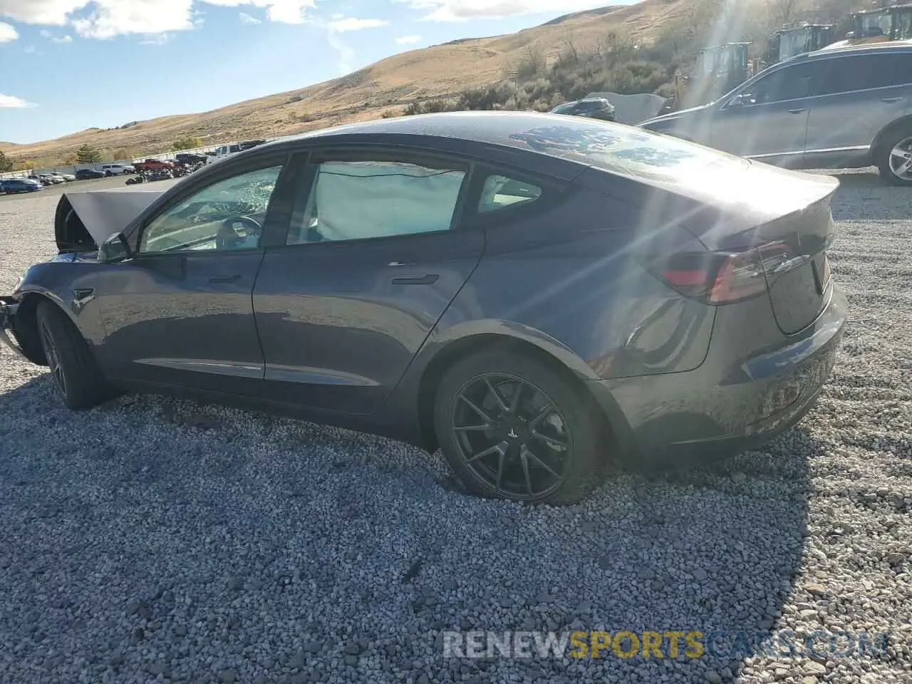 2 fotografías del automóvil dañado 5YJ3E1EB0PF683800 TESLA MODEL 3 2023