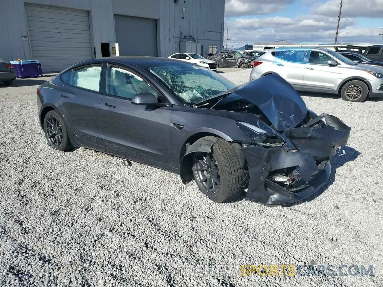 4 fotografías del automóvil dañado 5YJ3E1EB0PF683800 TESLA MODEL 3 2023