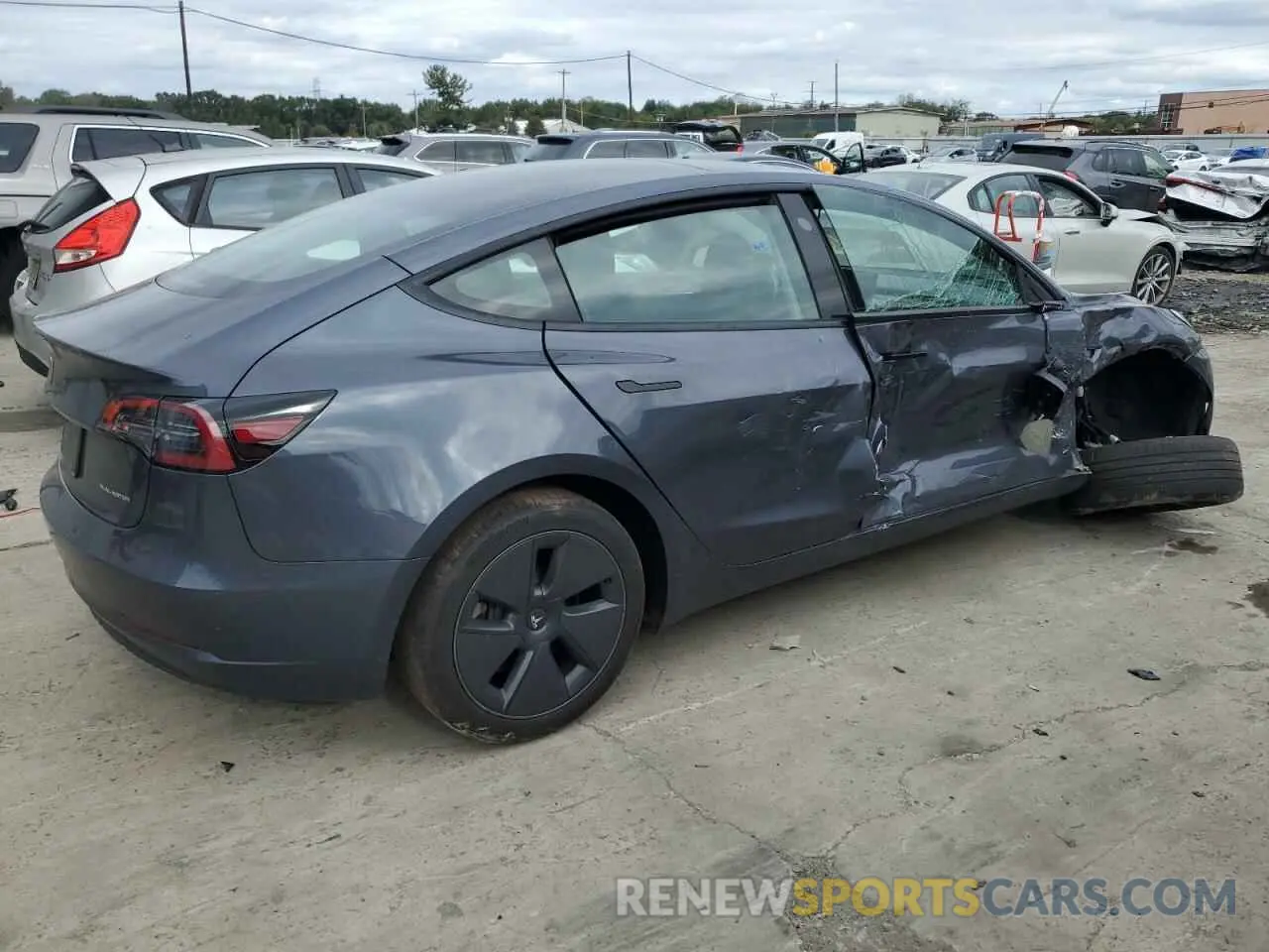 3 fotografías del automóvil dañado 5YJ3E1EB1PF634072 TESLA MODEL 3 2023