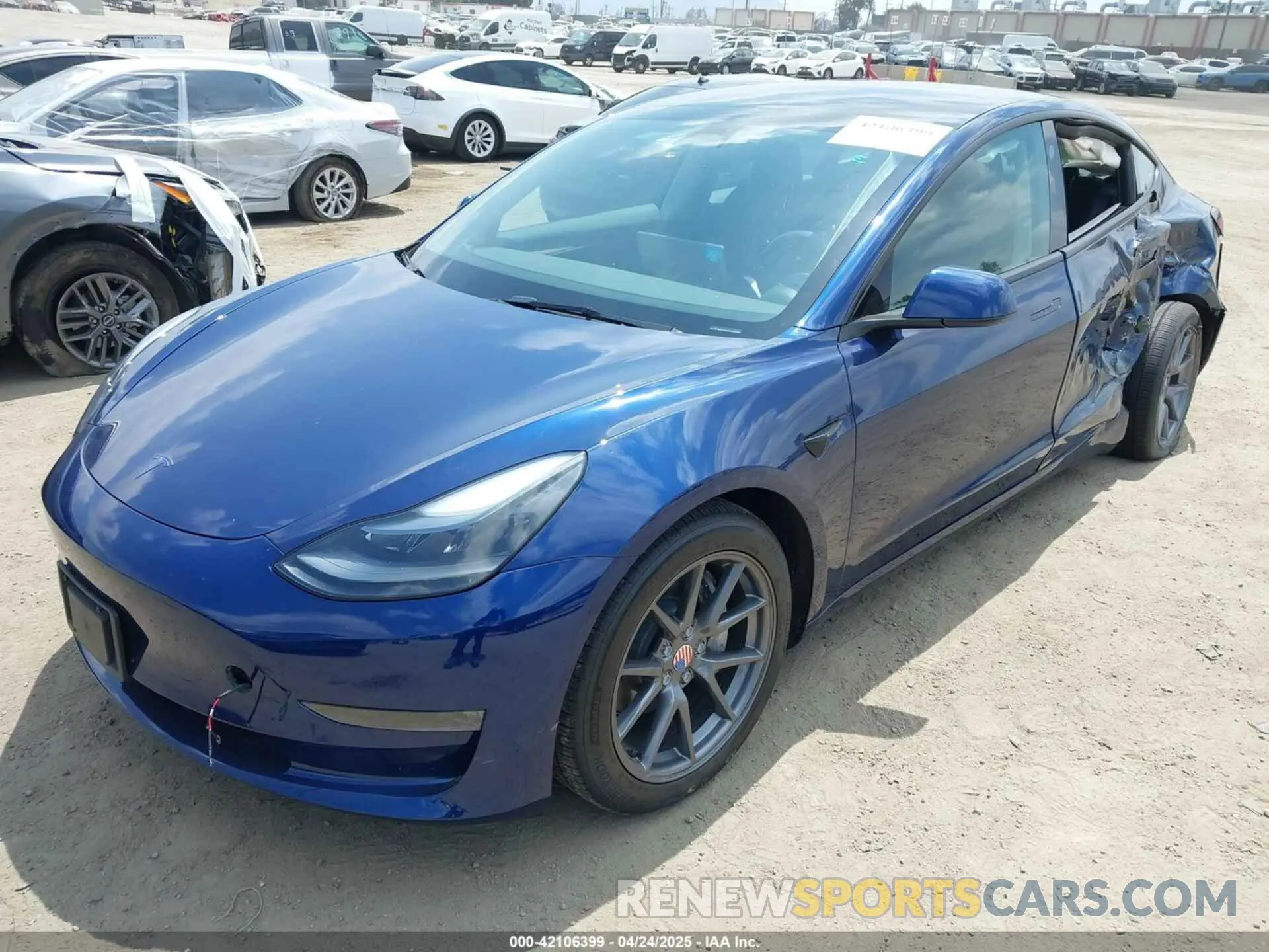 2 fotografías del automóvil dañado 5YJ3E1EB1PF667685 TESLA MODEL 3 2023