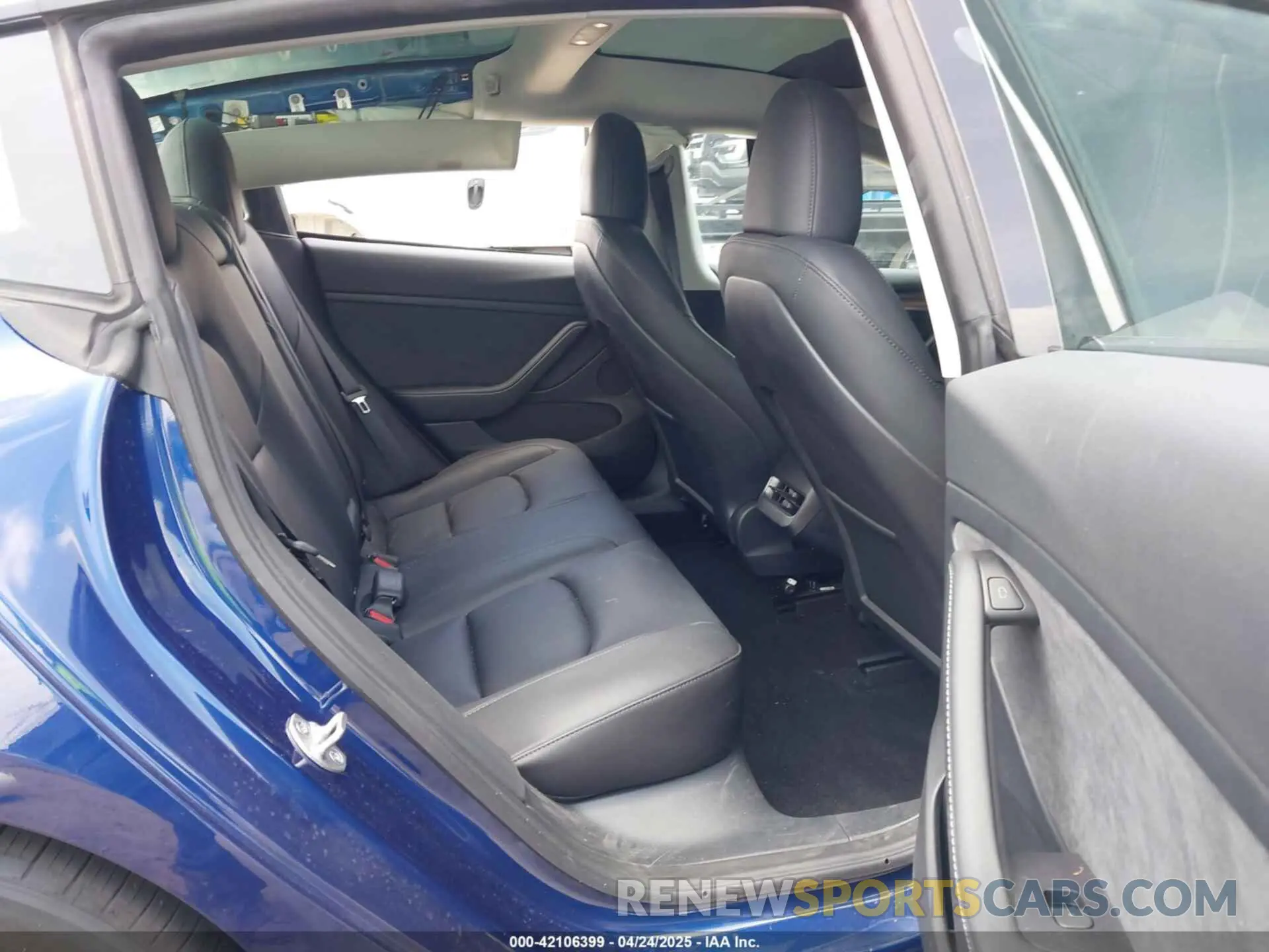 8 fotografías del automóvil dañado 5YJ3E1EB1PF667685 TESLA MODEL 3 2023