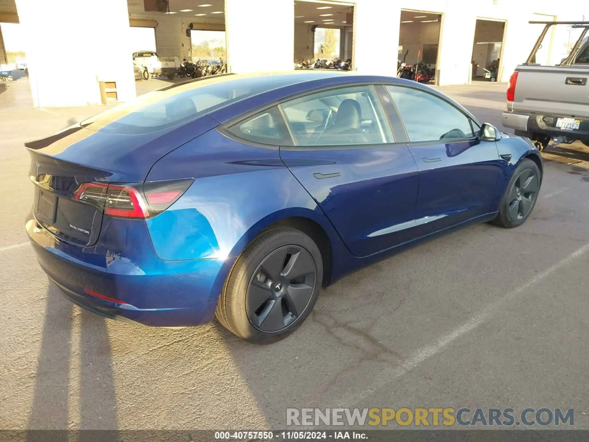 4 fotografías del automóvil dañado 5YJ3E1EB1PF670540 TESLA MODEL 3 2023