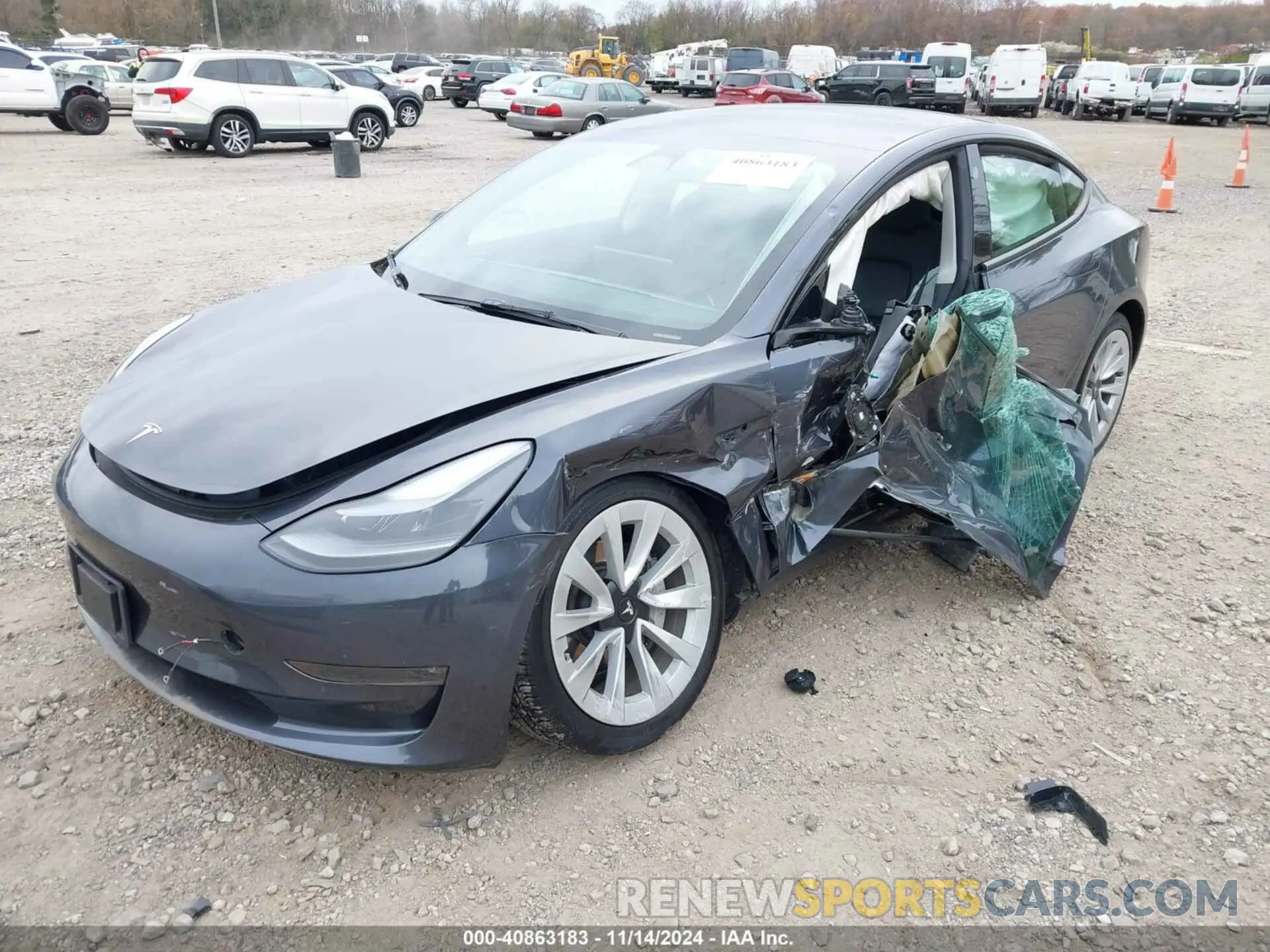2 fotografías del automóvil dañado 5YJ3E1EB2PF686312 TESLA MODEL 3 2023