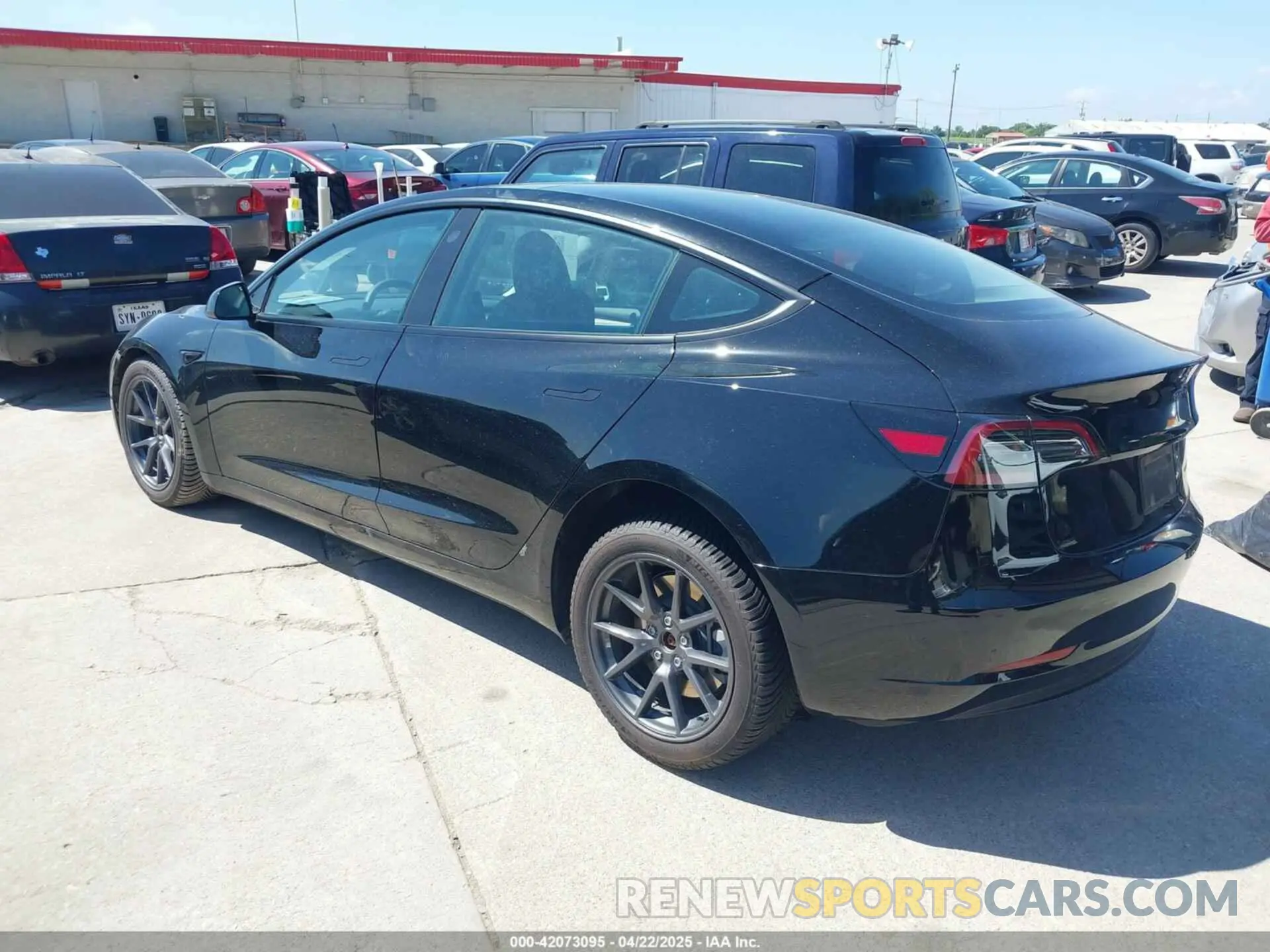3 fotografías del automóvil dañado 5YJ3E1EB2PF688173 TESLA MODEL 3 2023