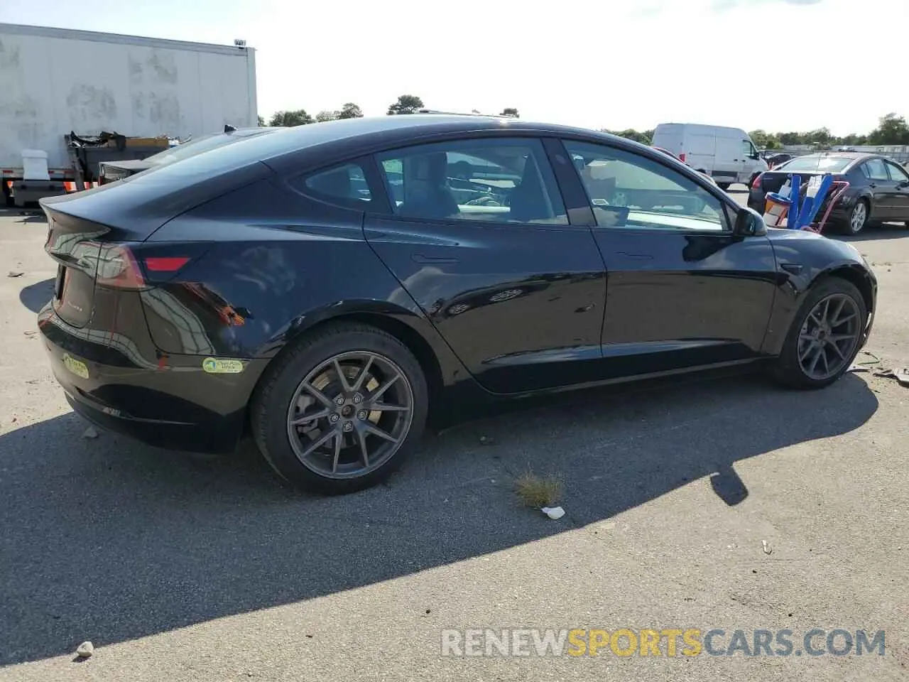 3 fotografías del automóvil dañado 5YJ3E1EB3PF595954 TESLA MODEL 3 2023