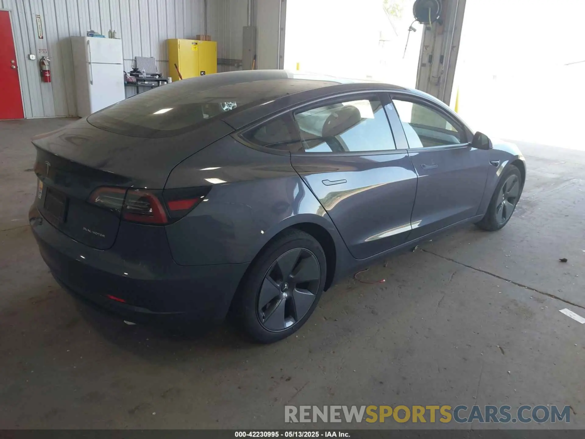 4 fotografías del automóvil dañado 5YJ3E1EB3PF670975 TESLA MODEL 3 2023
