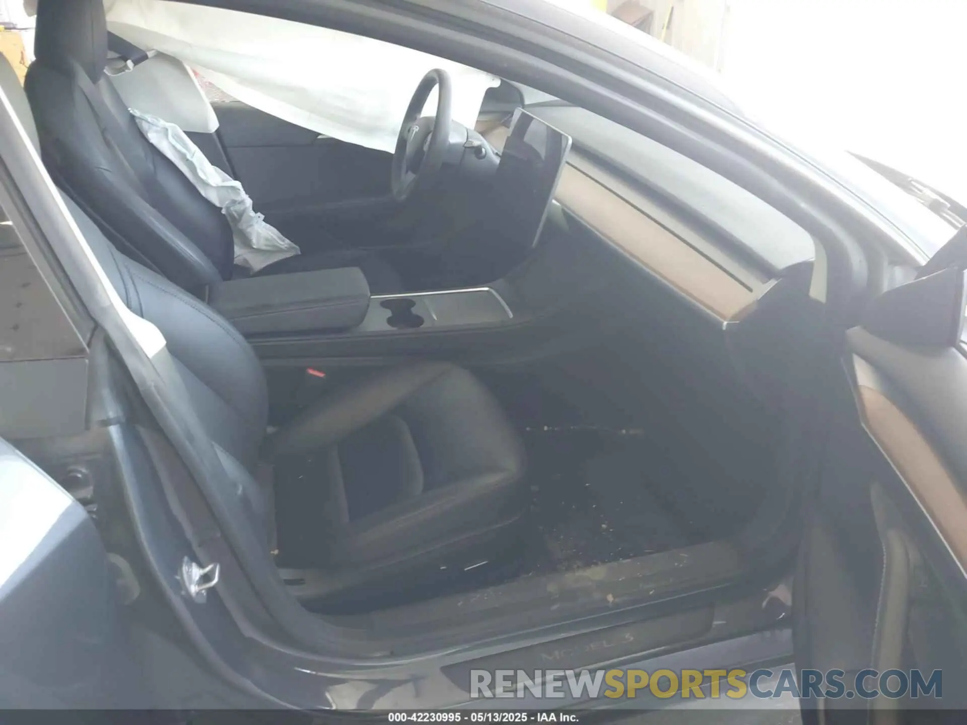 5 fotografías del automóvil dañado 5YJ3E1EB3PF670975 TESLA MODEL 3 2023