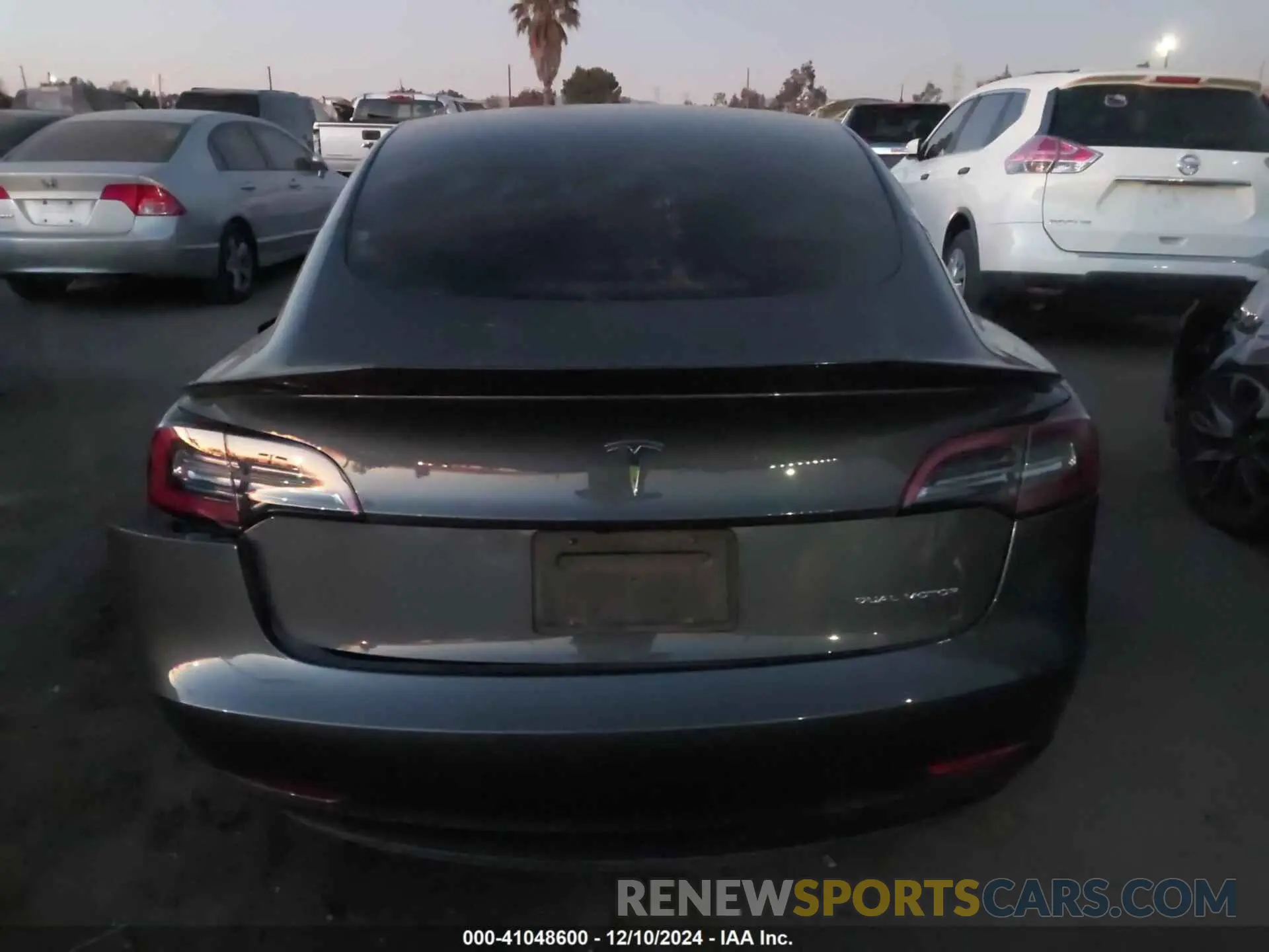 16 fotografías del automóvil dañado 5YJ3E1EB4PF633935 TESLA MODEL 3 2023