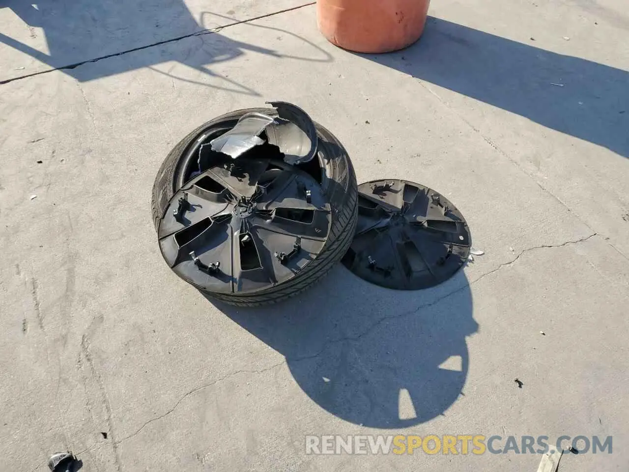 12 fotografías del automóvil dañado 5YJ3E1EB4PF683833 TESLA MODEL 3 2023