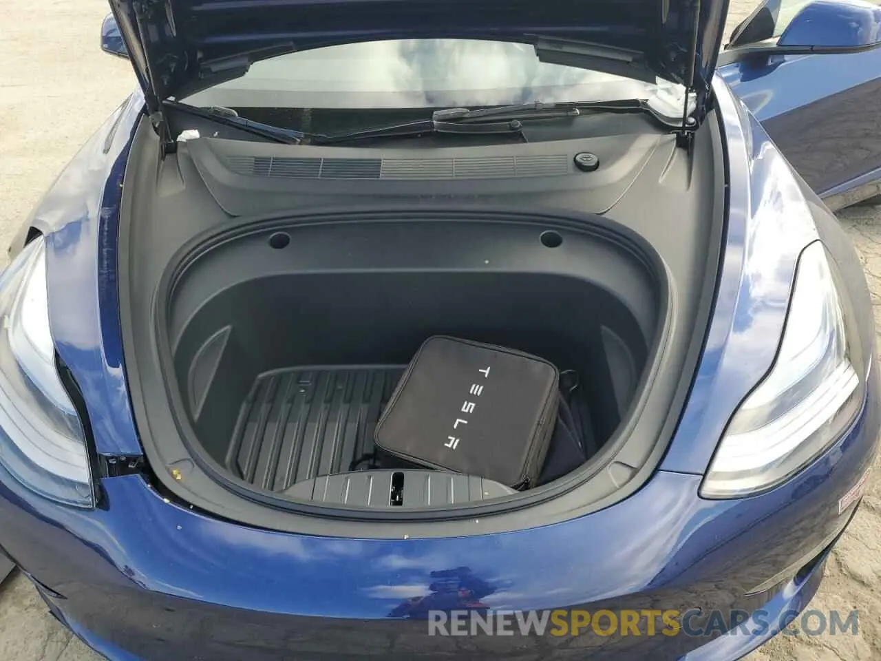 12 fotografías del automóvil dañado 5YJ3E1EB4PF704079 TESLA MODEL 3 2023