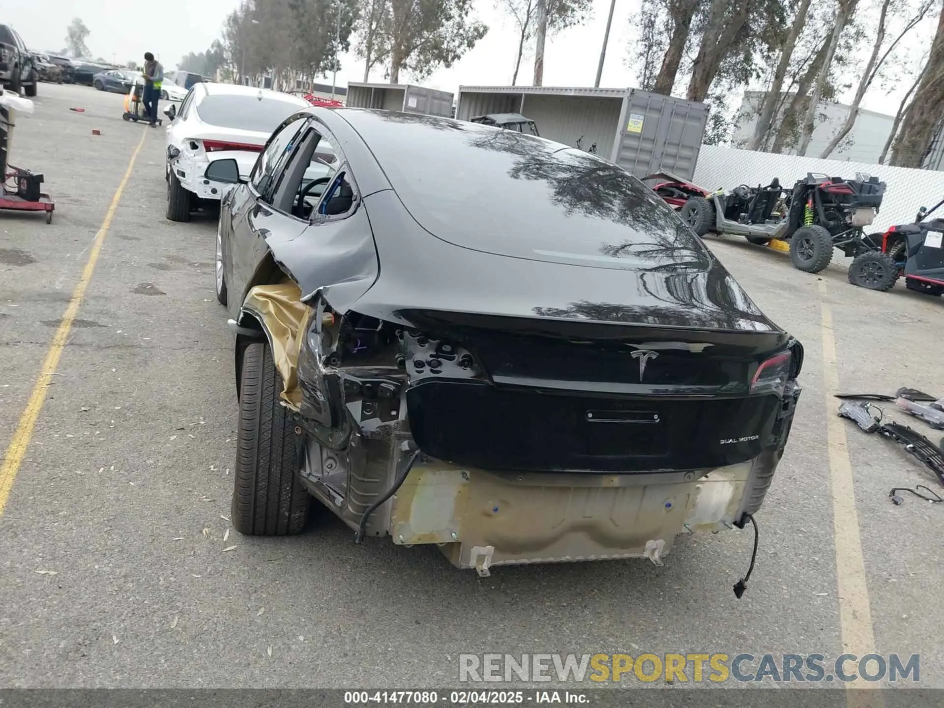 17 fotografías del automóvil dañado 5YJ3E1EB5PF594787 TESLA MODEL 3 2023