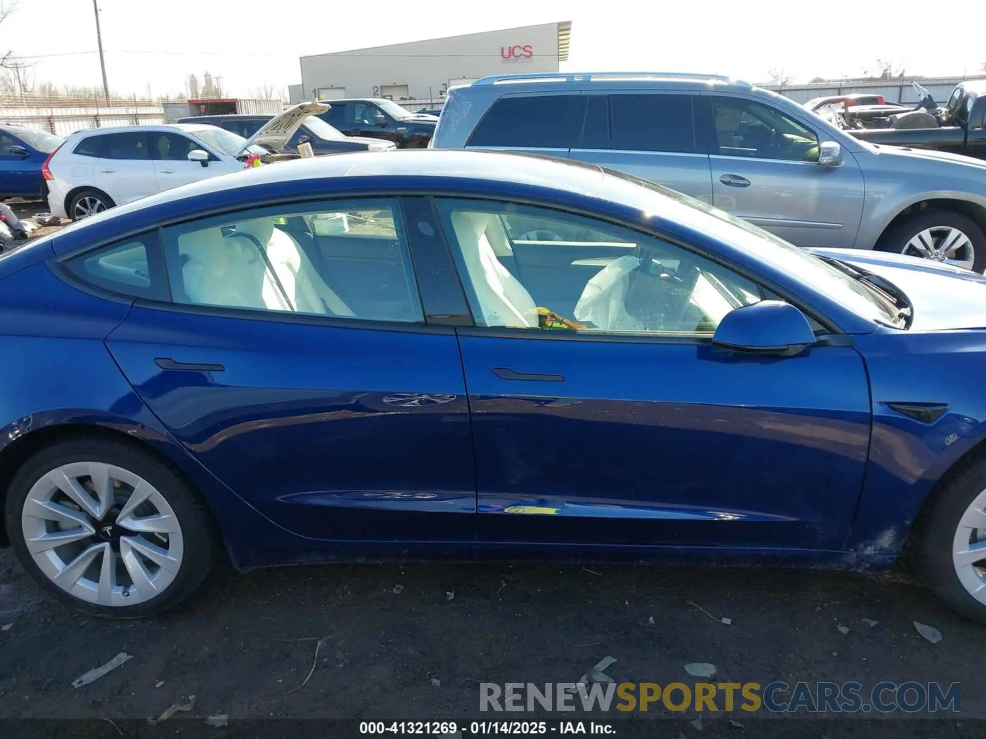 13 fotografías del automóvil dañado 5YJ3E1EB5PF623706 TESLA MODEL 3 2023