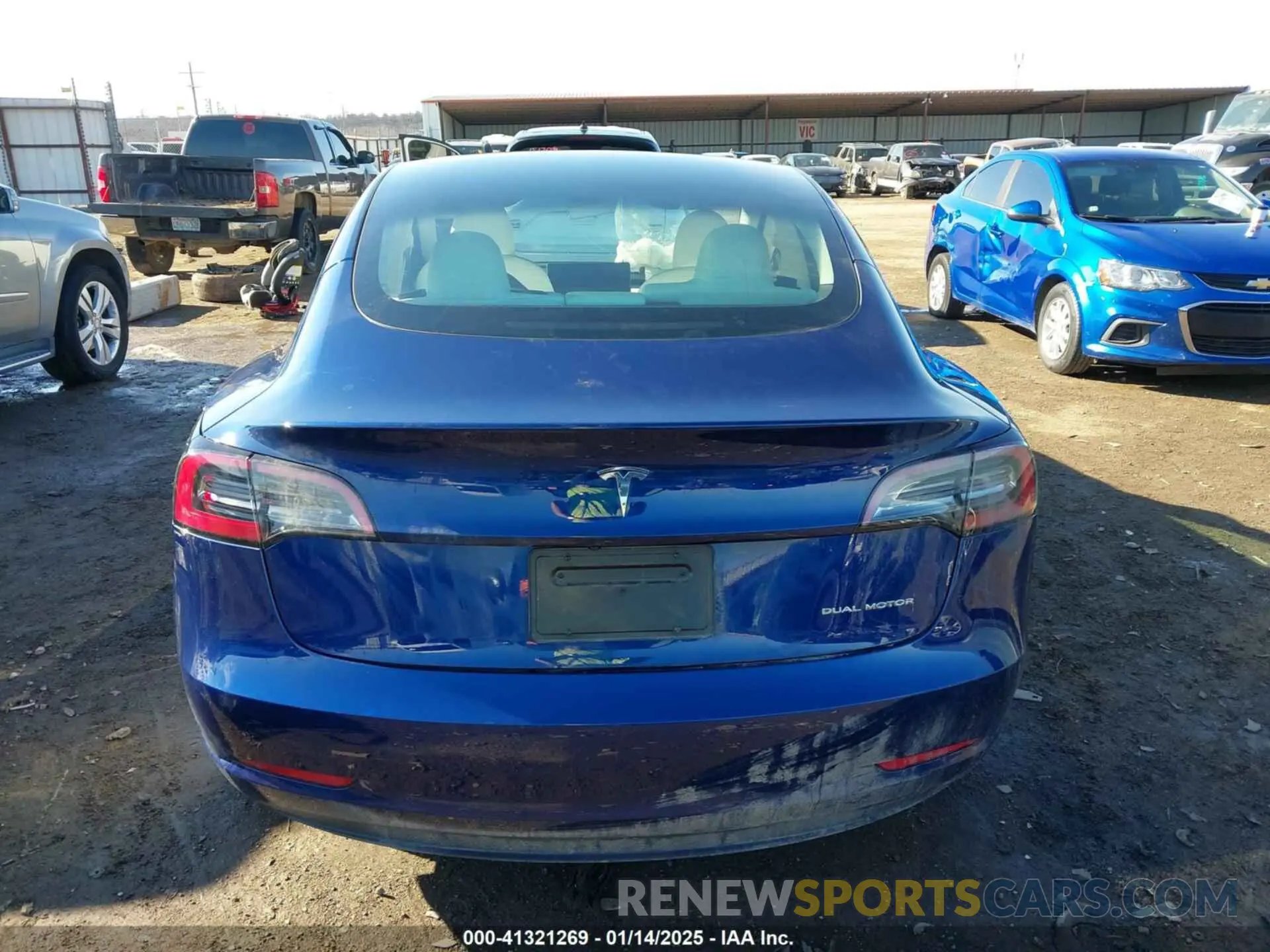 16 fotografías del automóvil dañado 5YJ3E1EB5PF623706 TESLA MODEL 3 2023