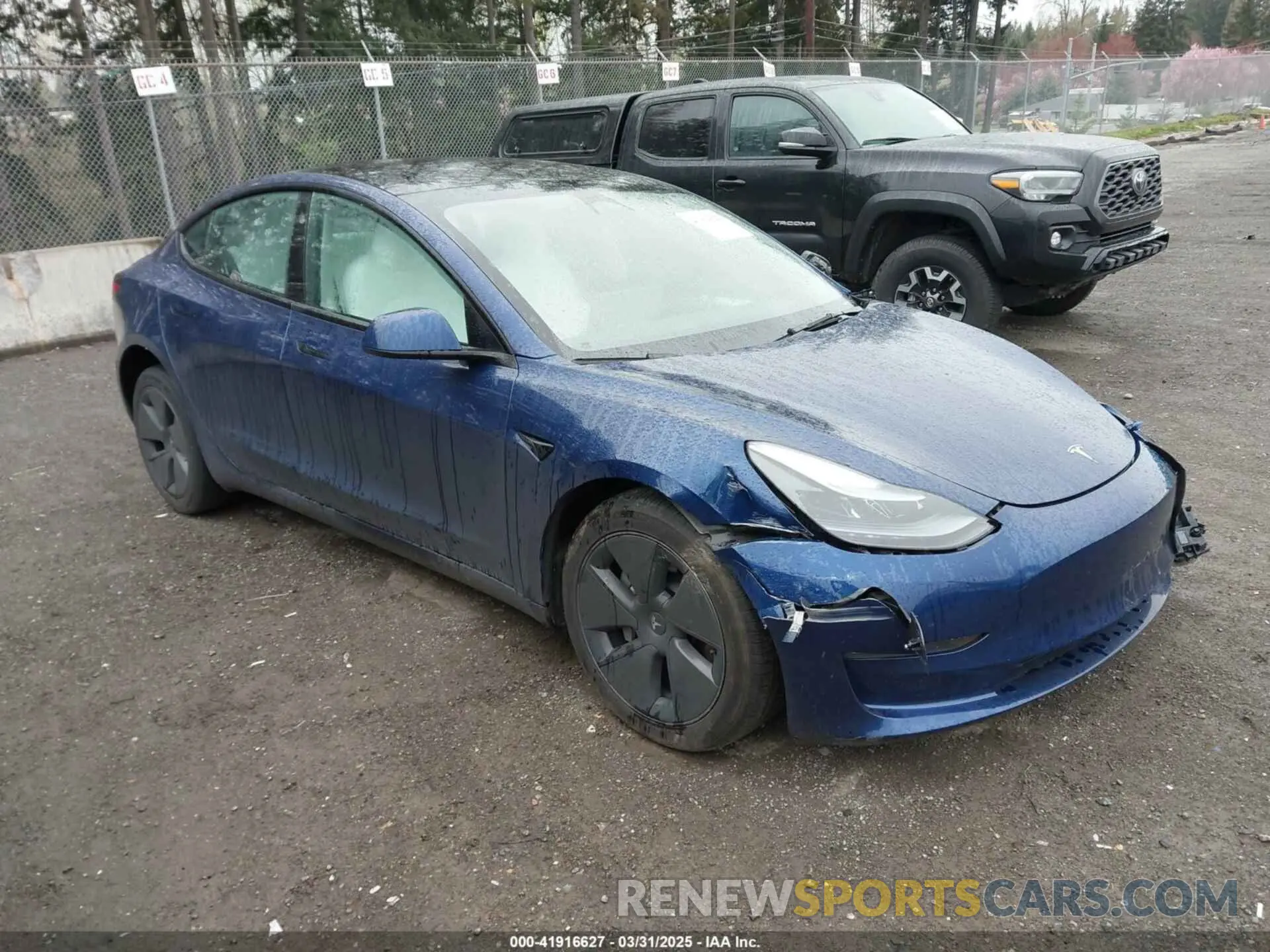 13 fotografías del automóvil dañado 5YJ3E1EB5PF704463 TESLA MODEL 3 2023