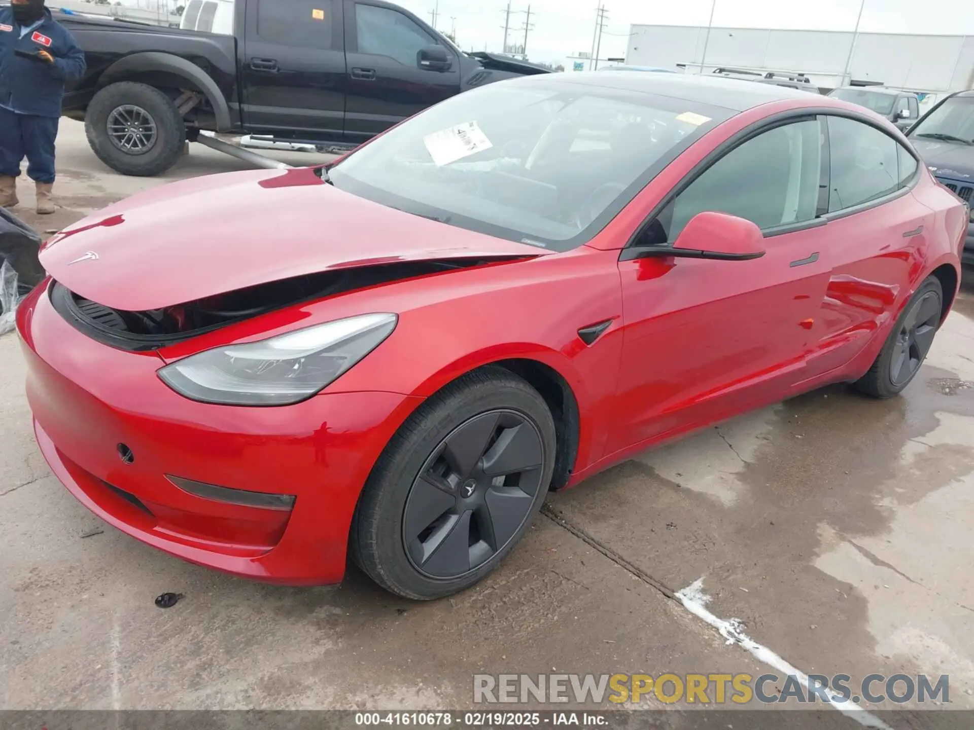 2 fotografías del automóvil dañado 5YJ3E1EB6PF388801 TESLA MODEL 3 2023