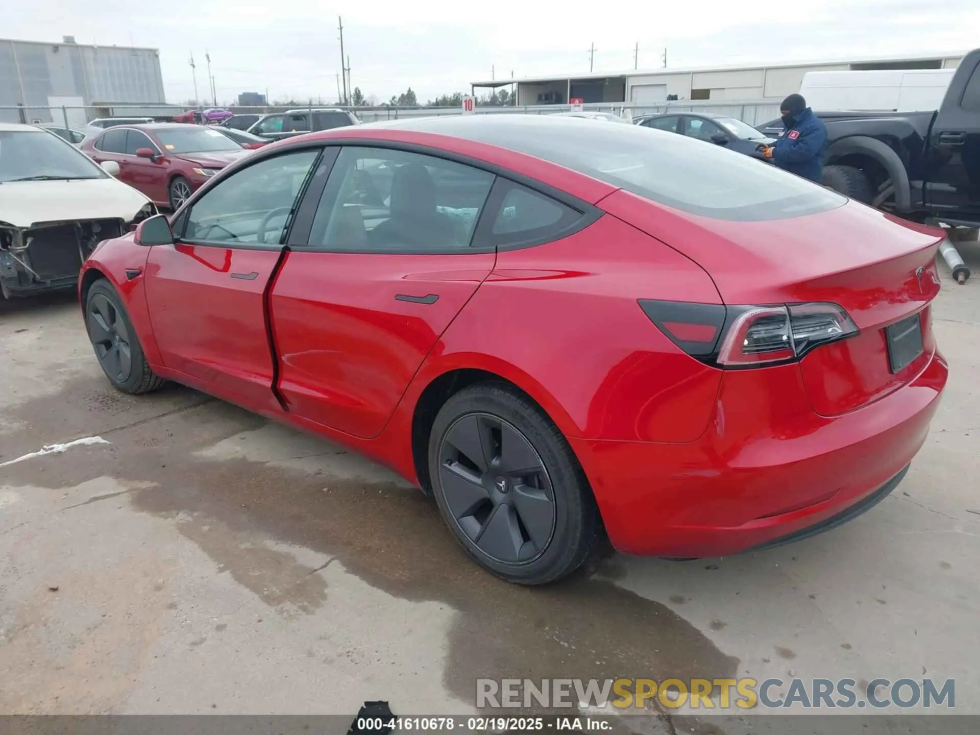 3 fotografías del automóvil dañado 5YJ3E1EB6PF388801 TESLA MODEL 3 2023