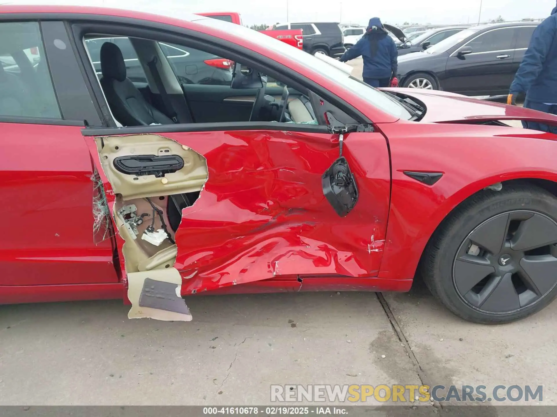 6 fotografías del automóvil dañado 5YJ3E1EB6PF388801 TESLA MODEL 3 2023