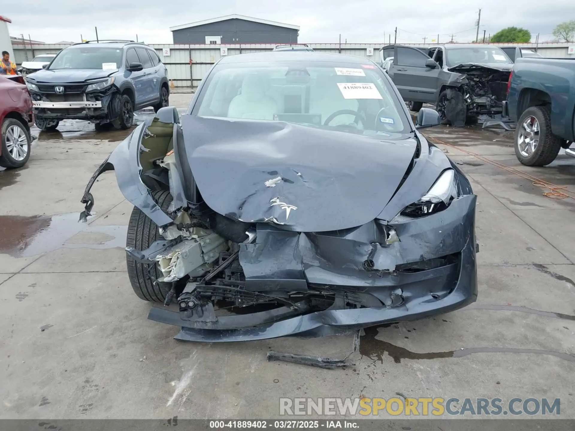 13 fotografías del automóvil dañado 5YJ3E1EB6PF632690 TESLA MODEL 3 2023