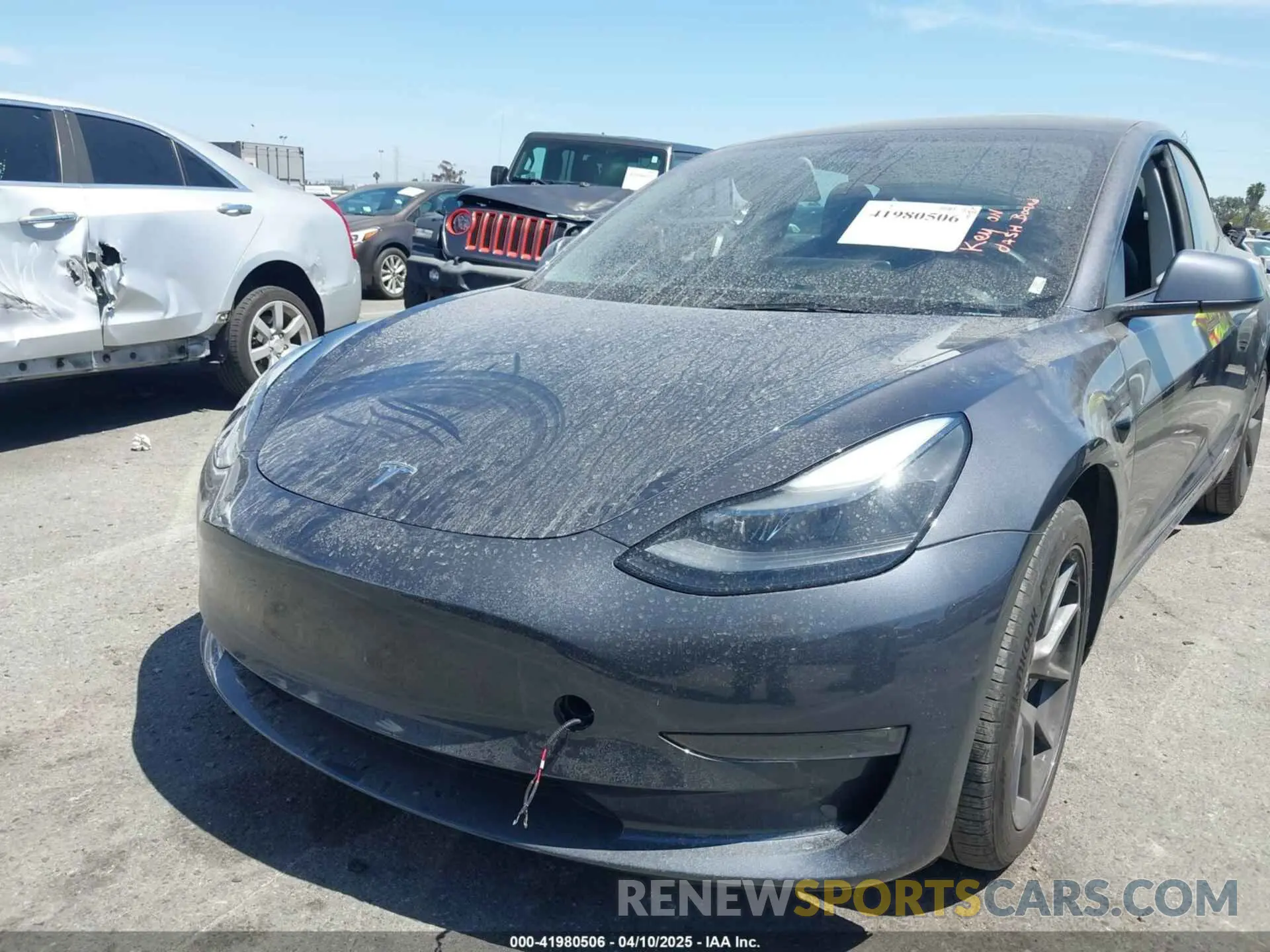 12 fotografías del automóvil dañado 5YJ3E1EB6PF682747 TESLA MODEL 3 2023