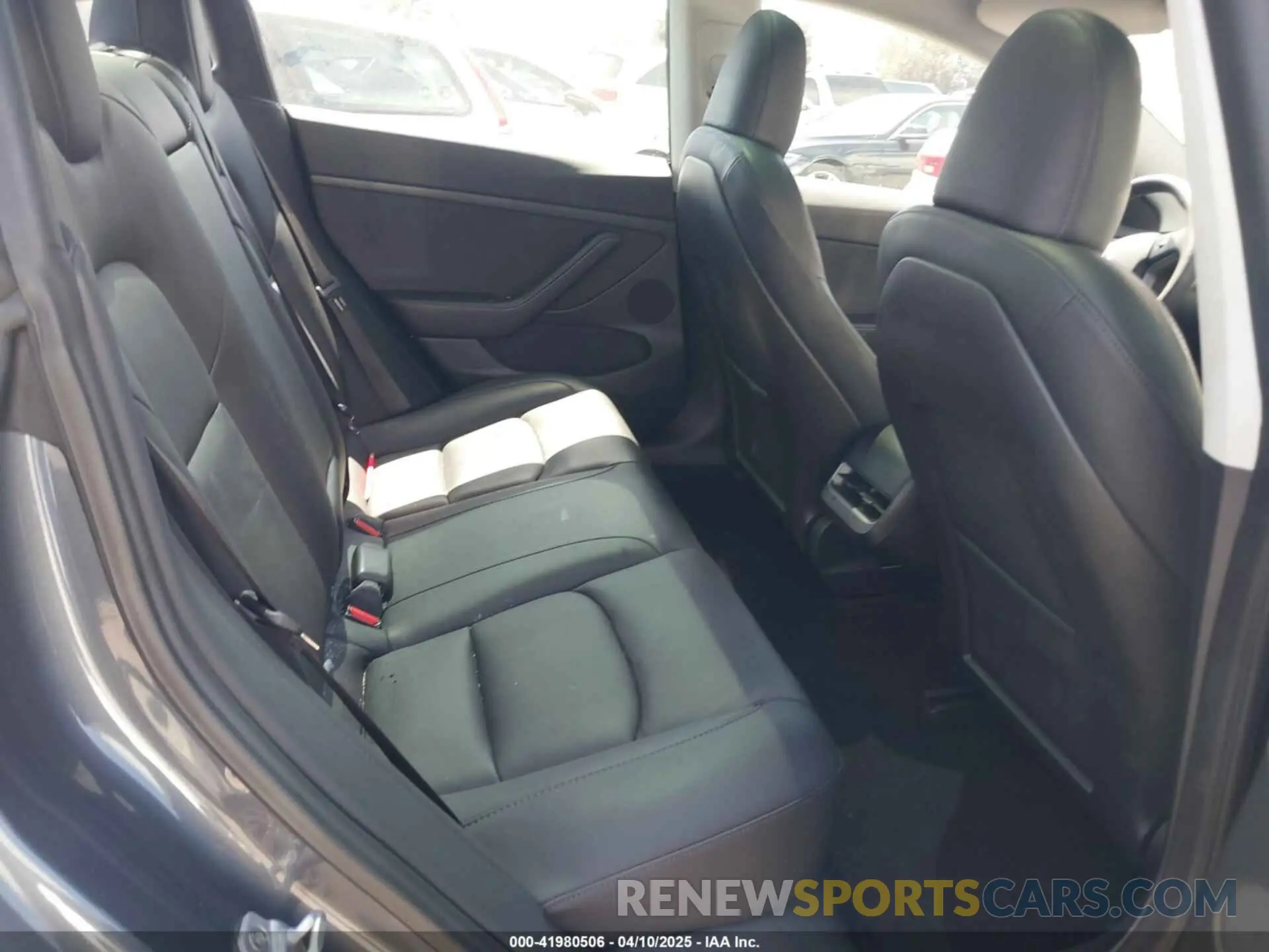 8 fotografías del automóvil dañado 5YJ3E1EB6PF682747 TESLA MODEL 3 2023