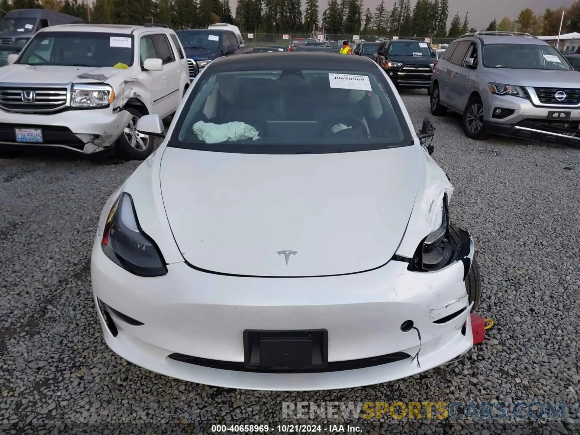 12 fotografías del automóvil dañado 5YJ3E1EB7PF603408 TESLA MODEL 3 2023