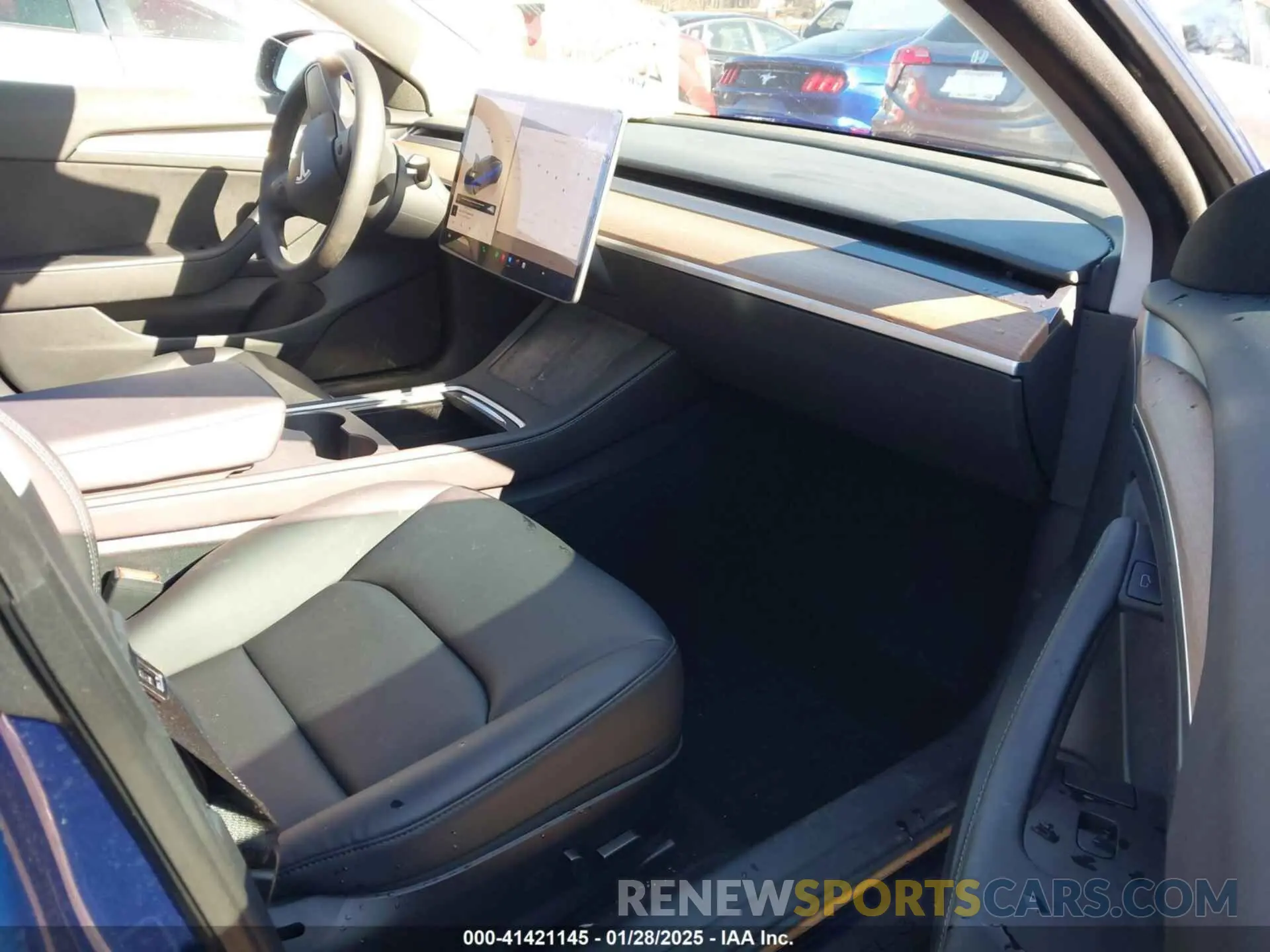 5 fotografías del automóvil dañado 5YJ3E1EB7PF615638 TESLA MODEL 3 2023