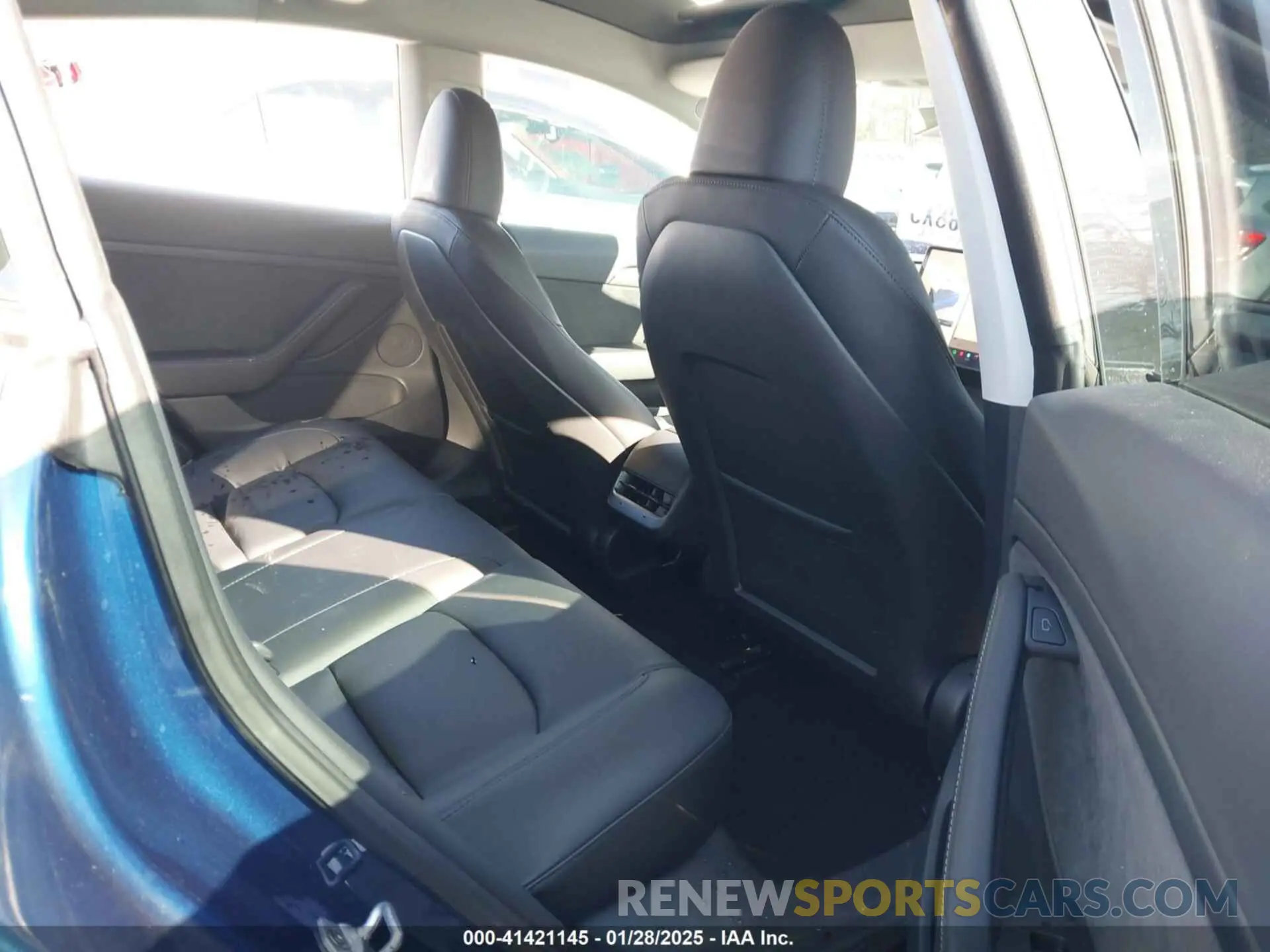 8 fotografías del automóvil dañado 5YJ3E1EB7PF615638 TESLA MODEL 3 2023