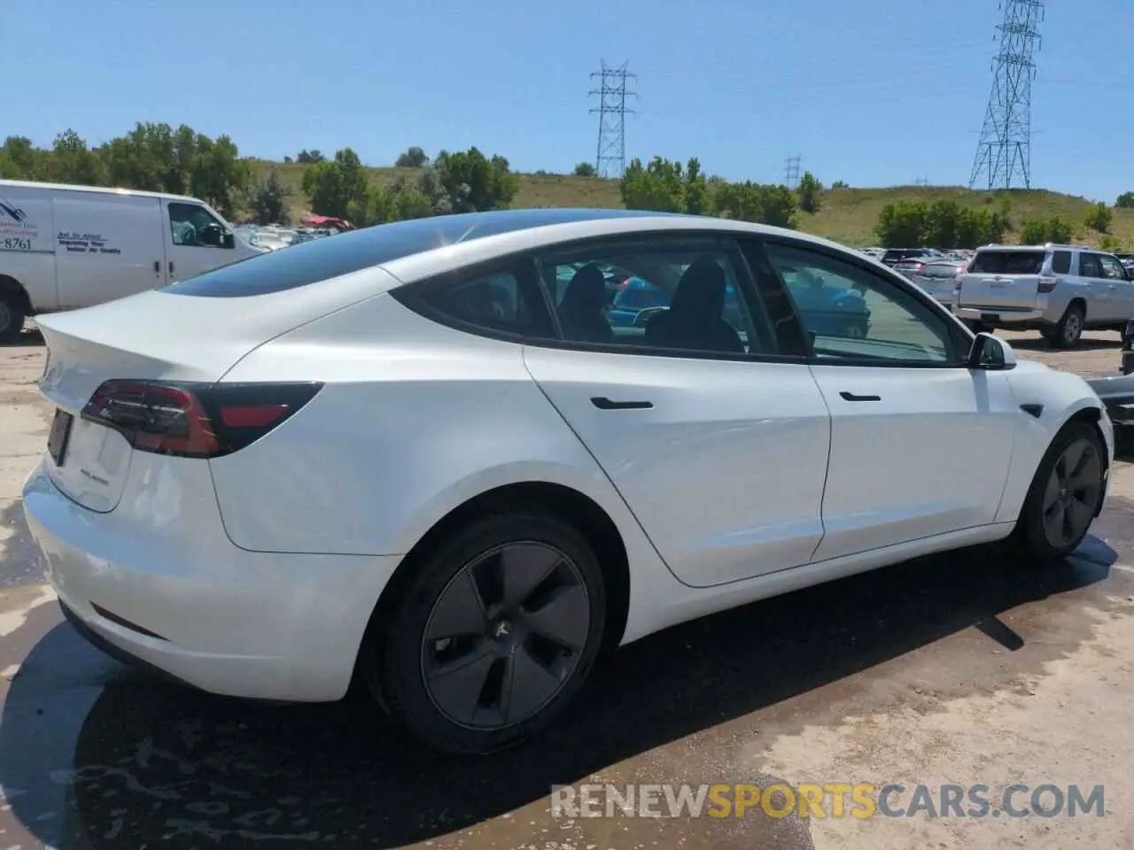 3 fotografías del automóvil dañado 5YJ3E1EB7PF636375 TESLA MODEL 3 2023