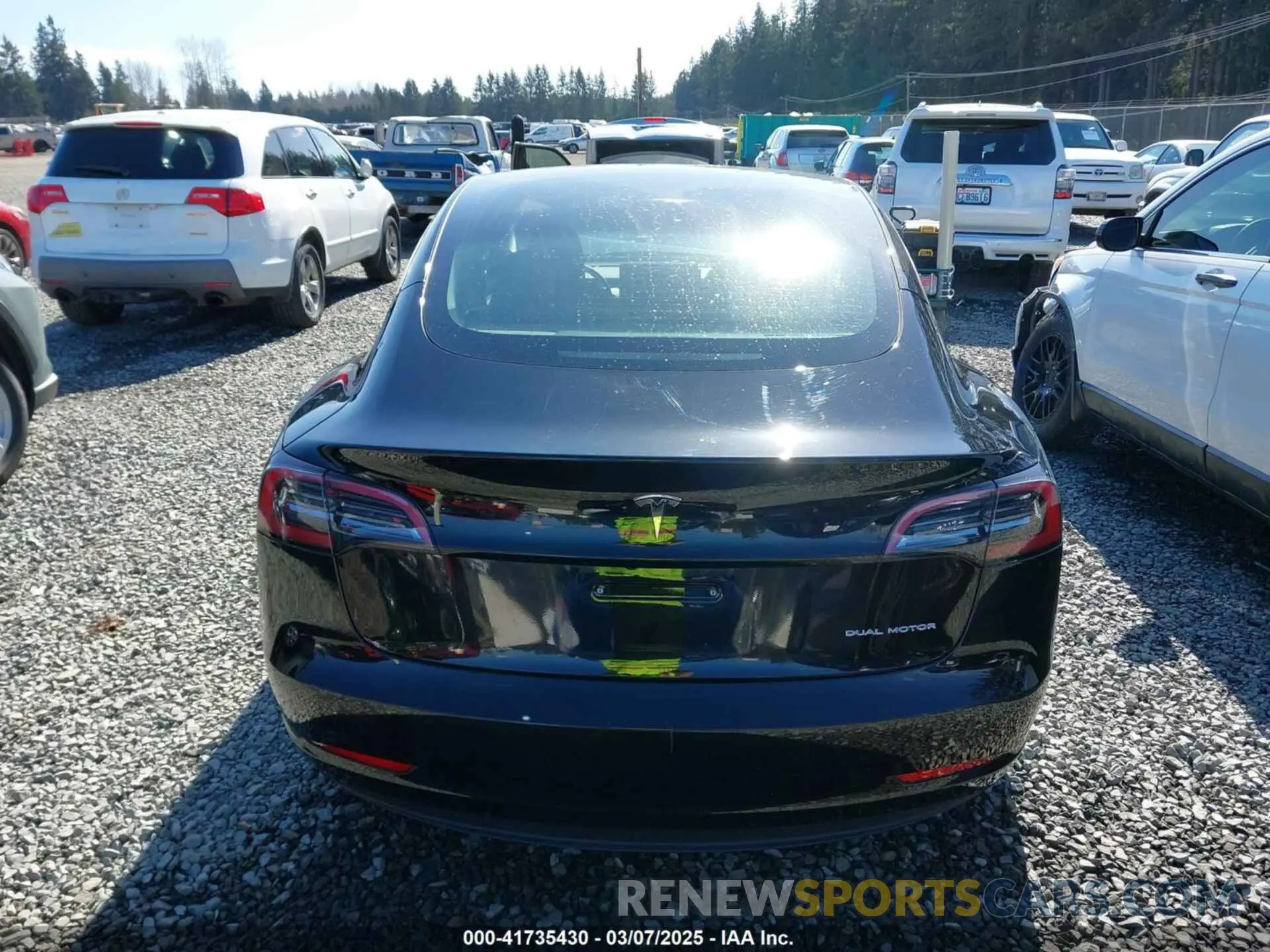 15 fotografías del automóvil dañado 5YJ3E1EB7PF657274 TESLA MODEL 3 2023