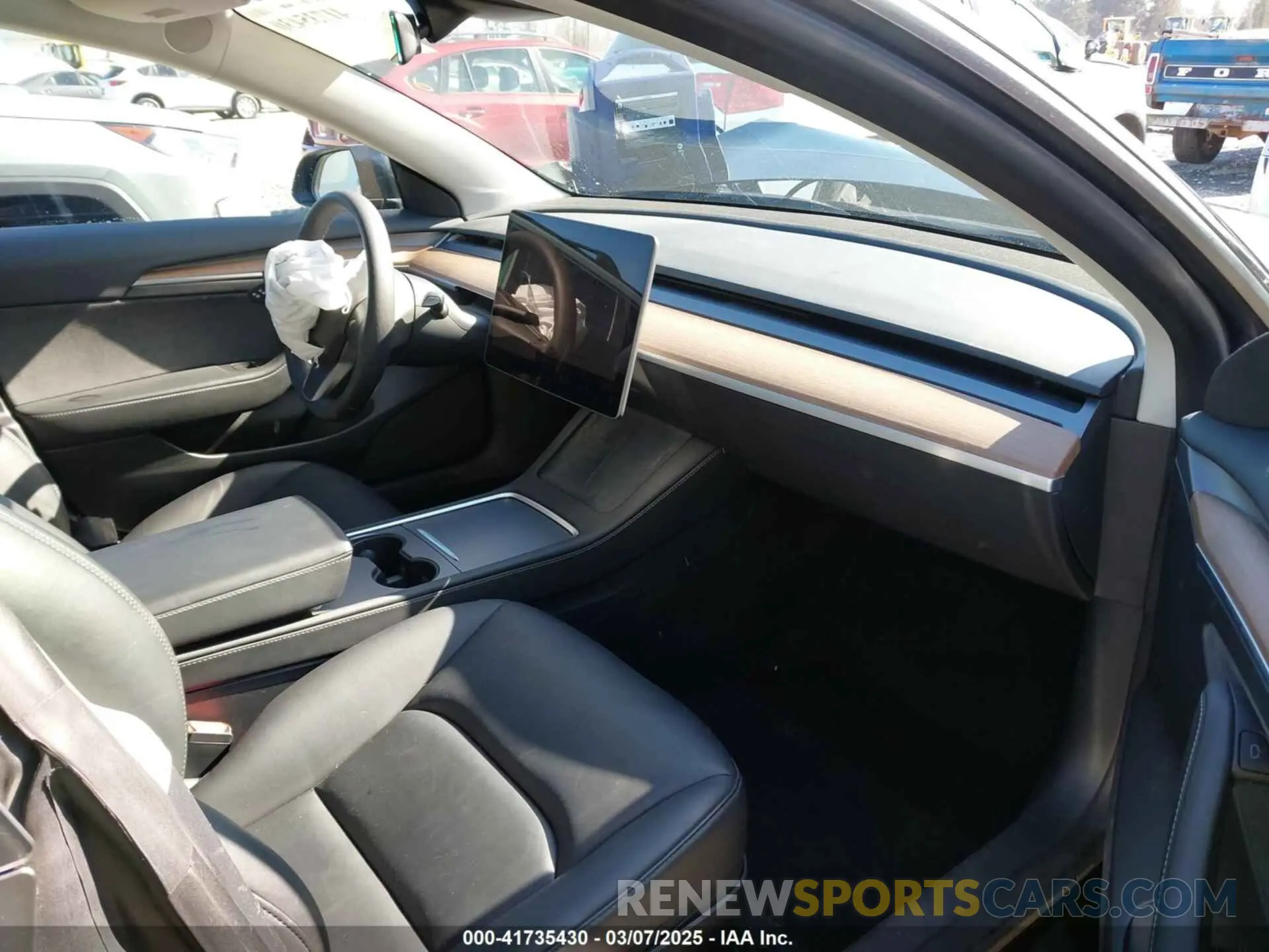 5 fotografías del automóvil dañado 5YJ3E1EB7PF657274 TESLA MODEL 3 2023