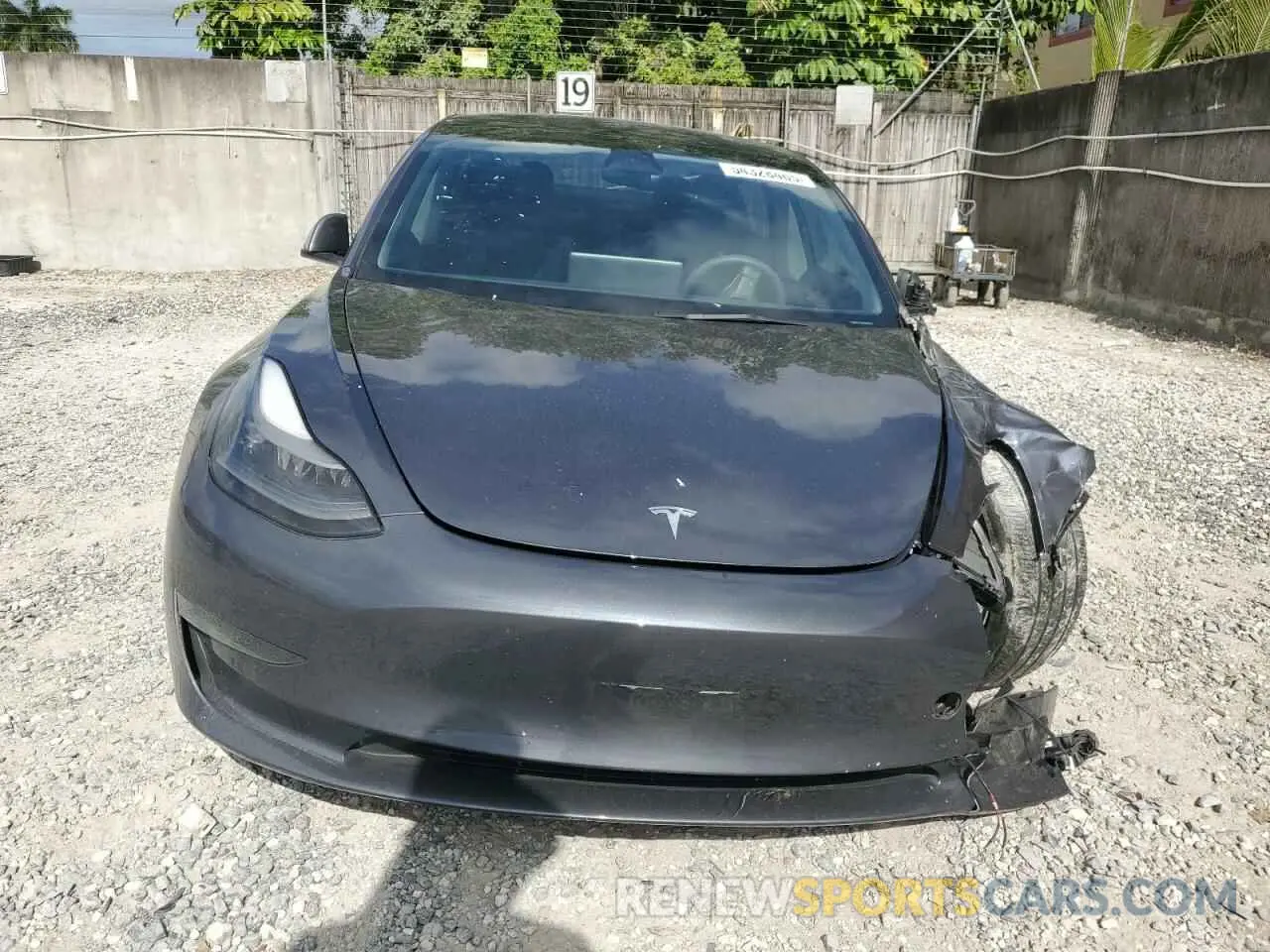 5 fotografías del automóvil dañado 5YJ3E1EB8PF392106 TESLA MODEL 3 2023