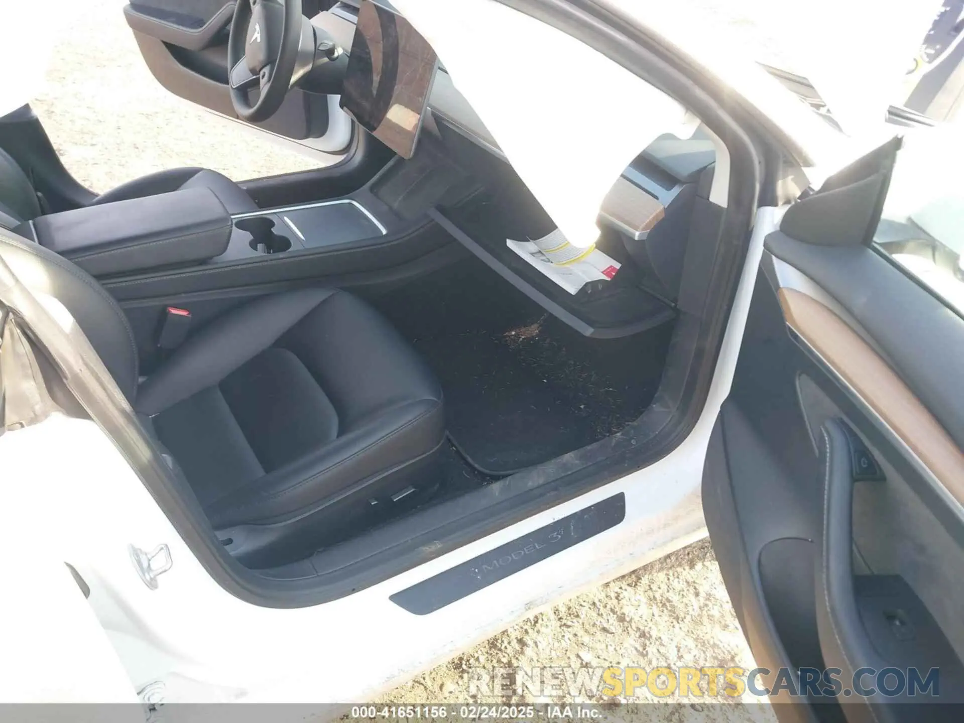 5 fotografías del automóvil dañado 5YJ3E1EB8PF600291 TESLA MODEL 3 2023