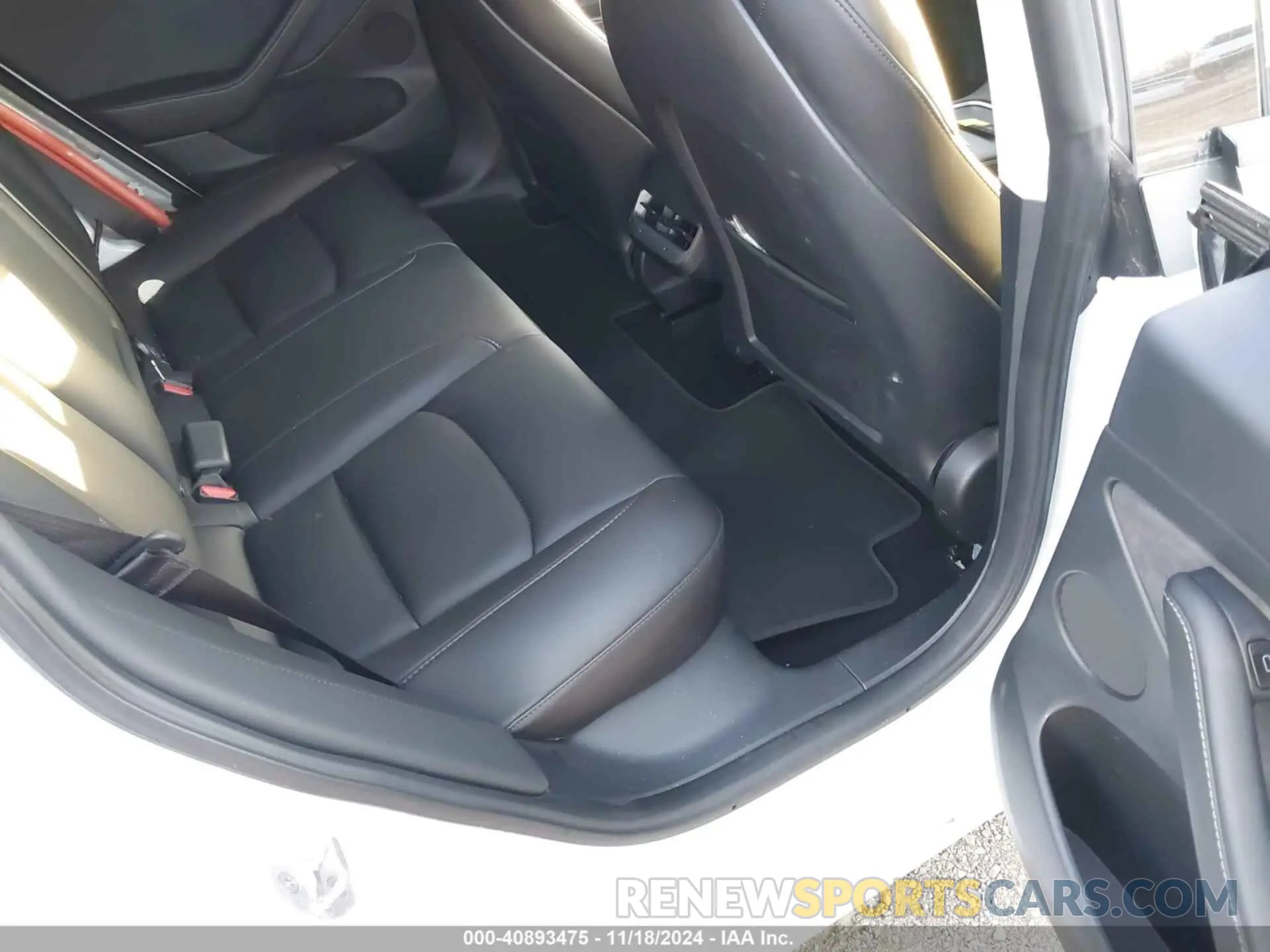 8 fotografías del automóvil dañado 5YJ3E1EB8PF604938 TESLA MODEL 3 2023