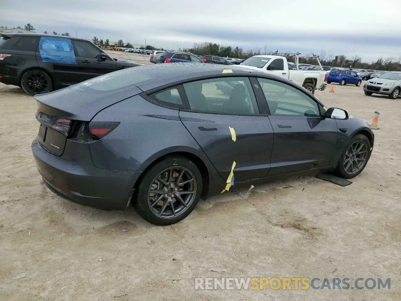 3 fotografías del automóvil dañado 5YJ3E1EB8PF685049 TESLA MODEL 3 2023